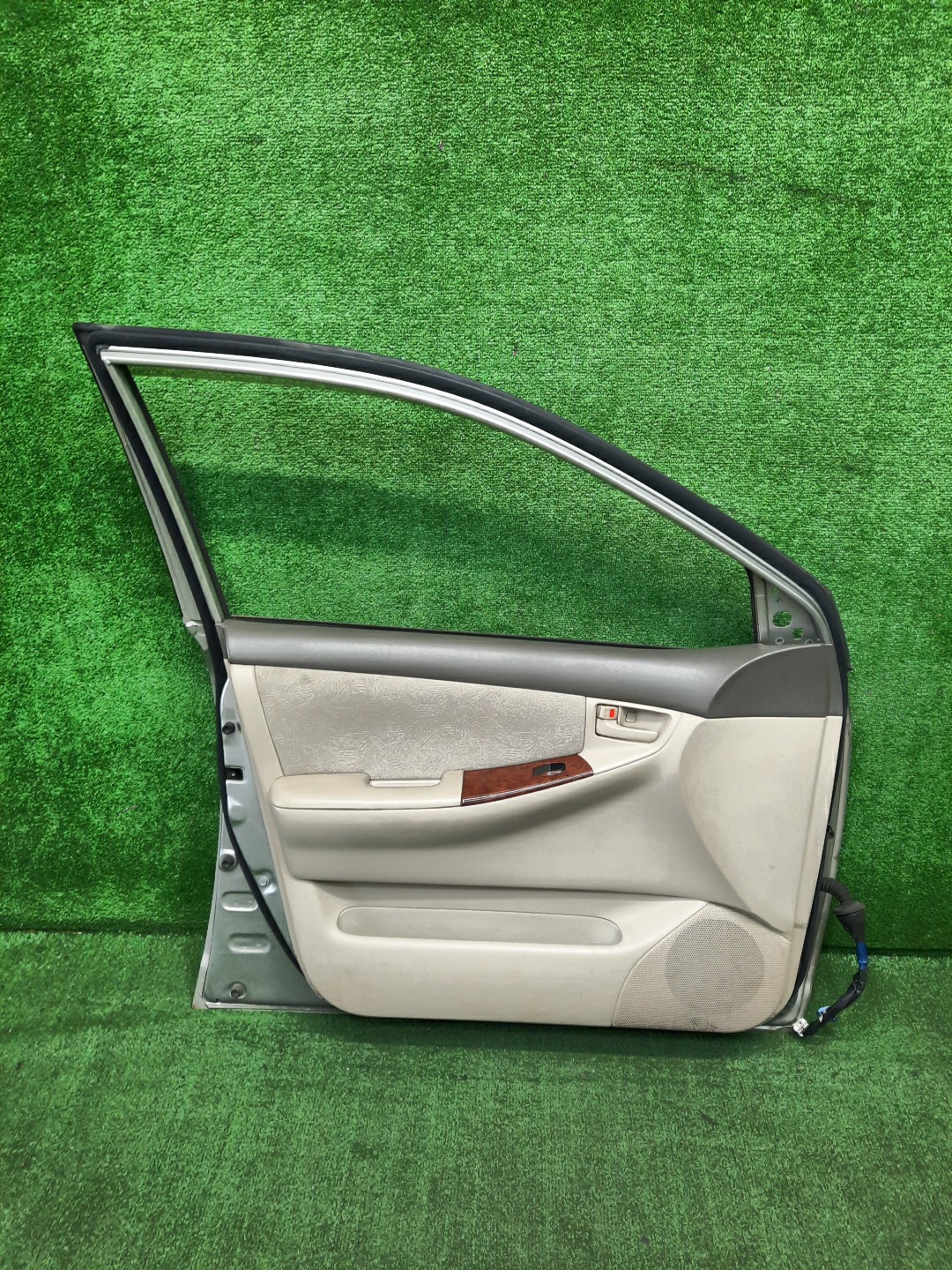 Дверь левая передняя TOYOTA COROLLA, COROLLA FIELDER, ALLEX, COROLLA RUNX ZZE124, NZE121, NZE120, ZZE122, NZE124, CE121, NZE121G, ZZE123G, ZZE124G, ZZE122G, NZE124G, ZZE123 3872 2 ракурс