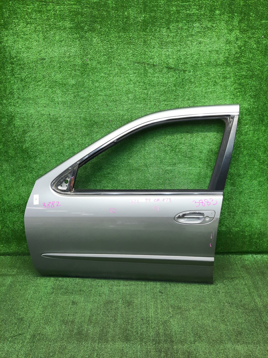 Дверь левая передняя NISSAN CEFIRO A33 3882 1 ракурс