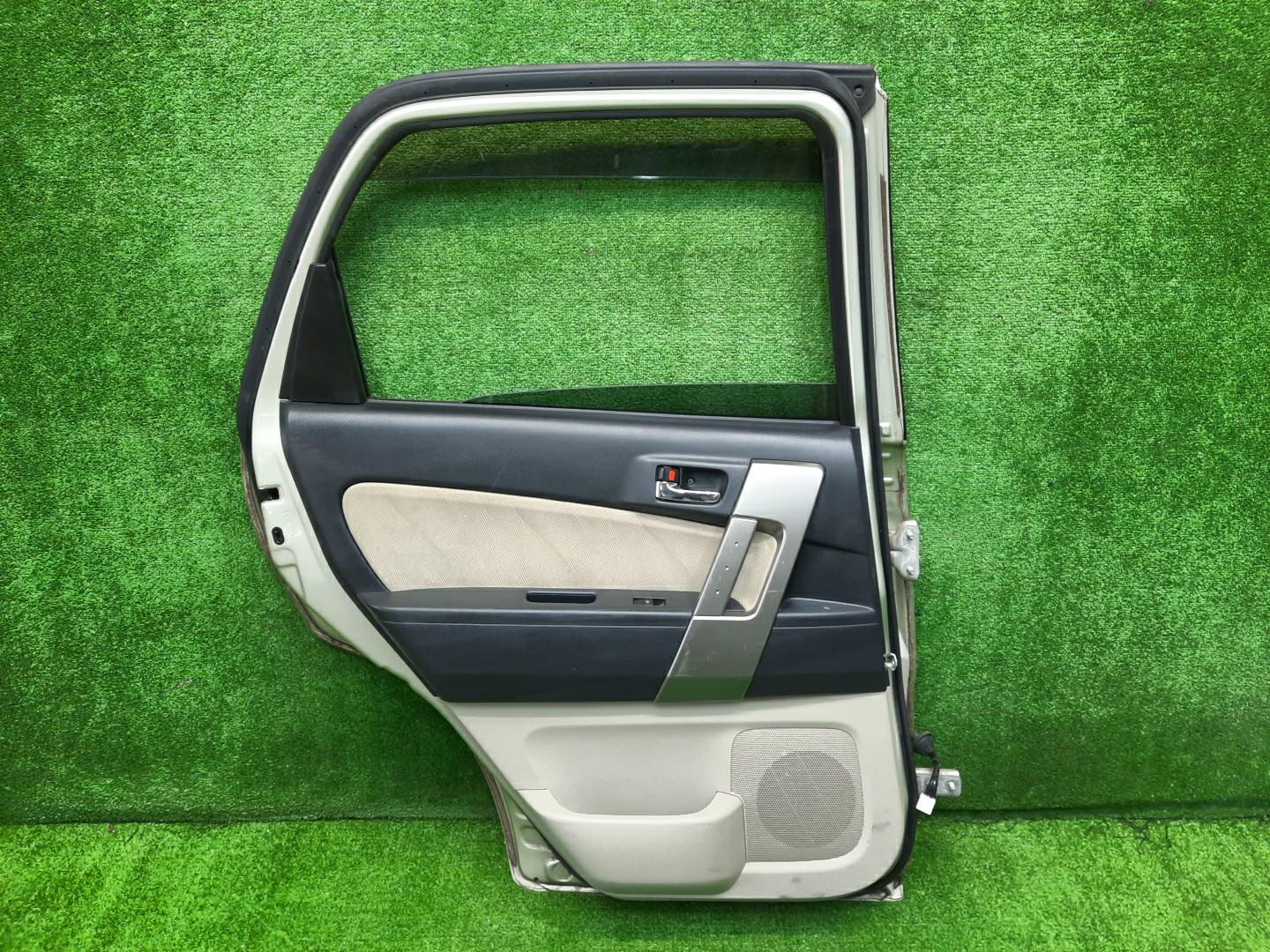 Дверь левая задняя TOYOTA RUSH, BE-GO J210E, J200E, J210G, J200G 3889 4 ракурс