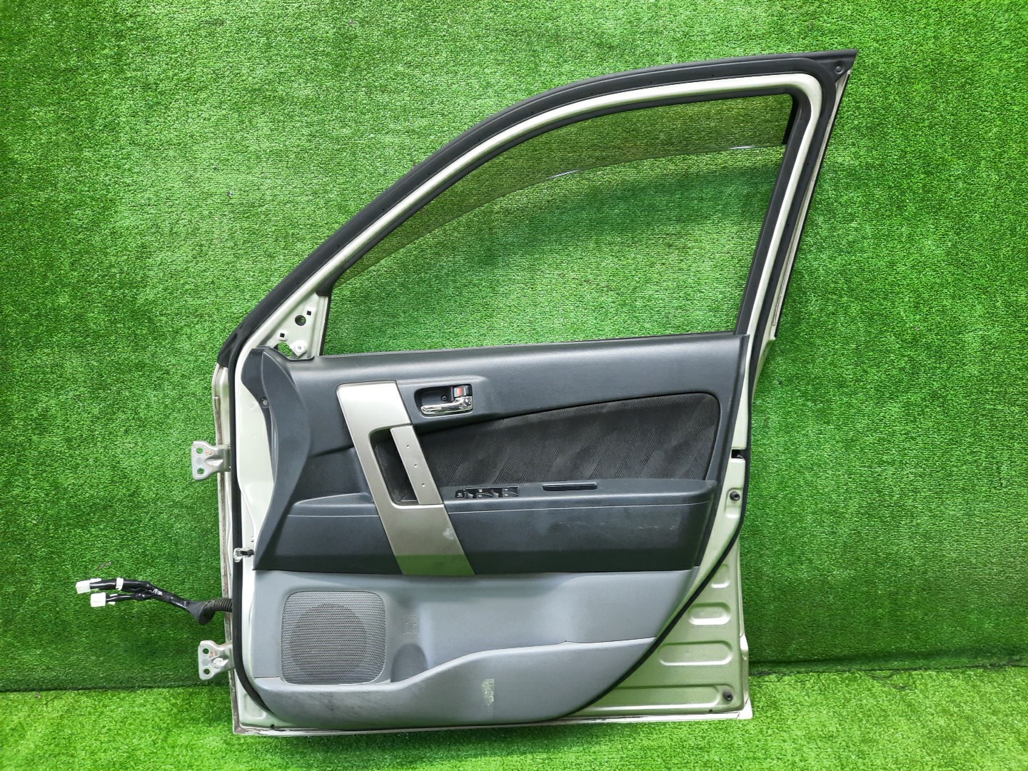 Дверь правая передняя TOYOTA RUSH, BE-GO J210E, J200E, J210G, J200G 3897 3 ракурс