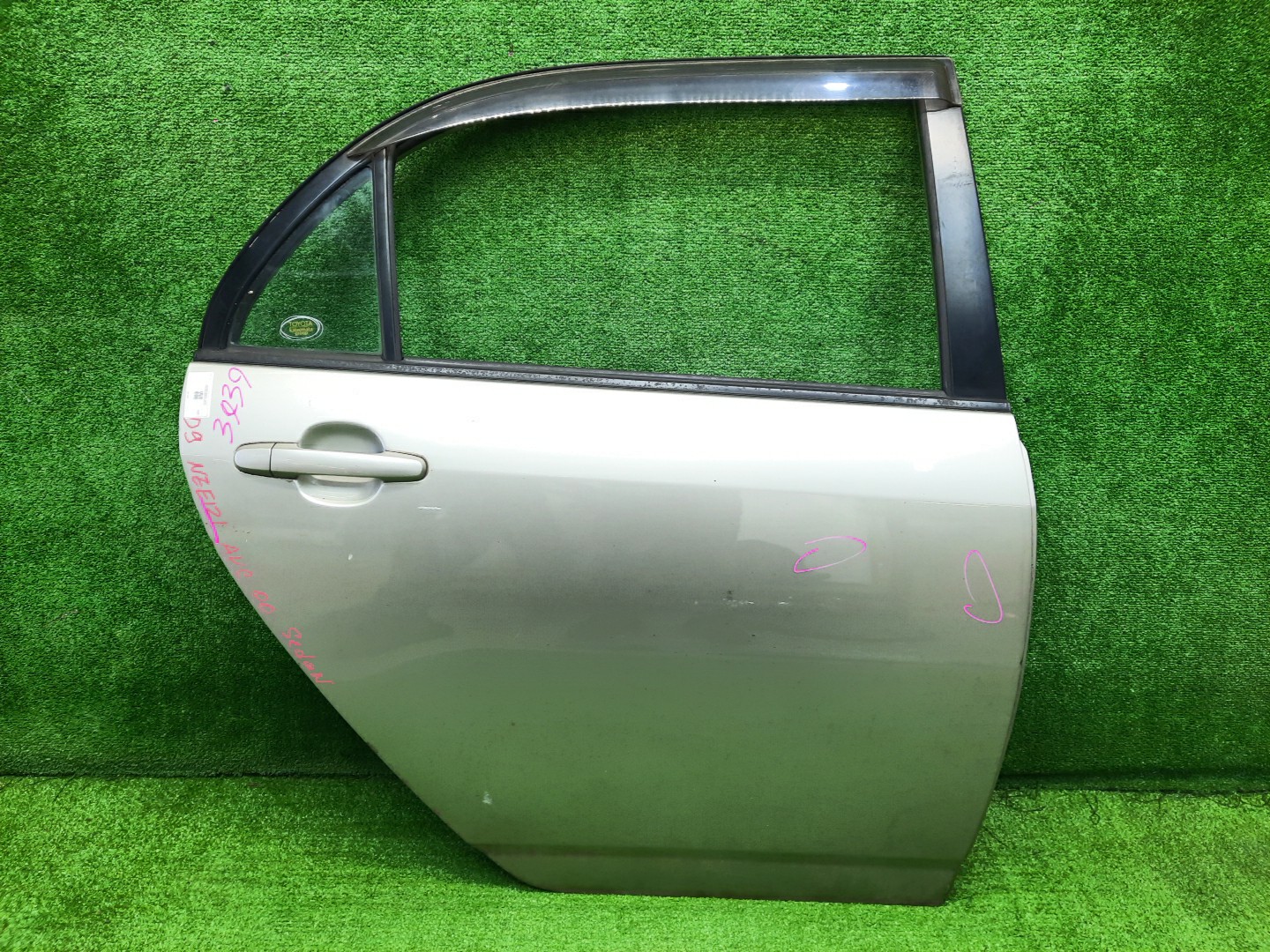 Дверь правая задняя TOYOTA COROLLA ZZE124, NZE121, NZE120, ZZE122, NZE124, CE121 3939 1 ракурс