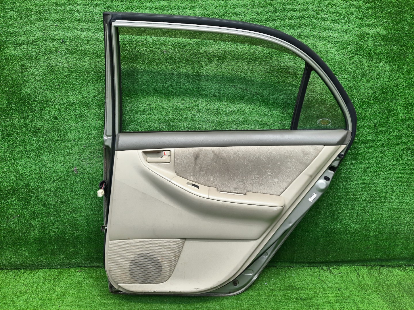 Дверь правая задняя TOYOTA COROLLA ZZE124, NZE121, NZE120, ZZE122, NZE124, CE121 3939 4 ракурс