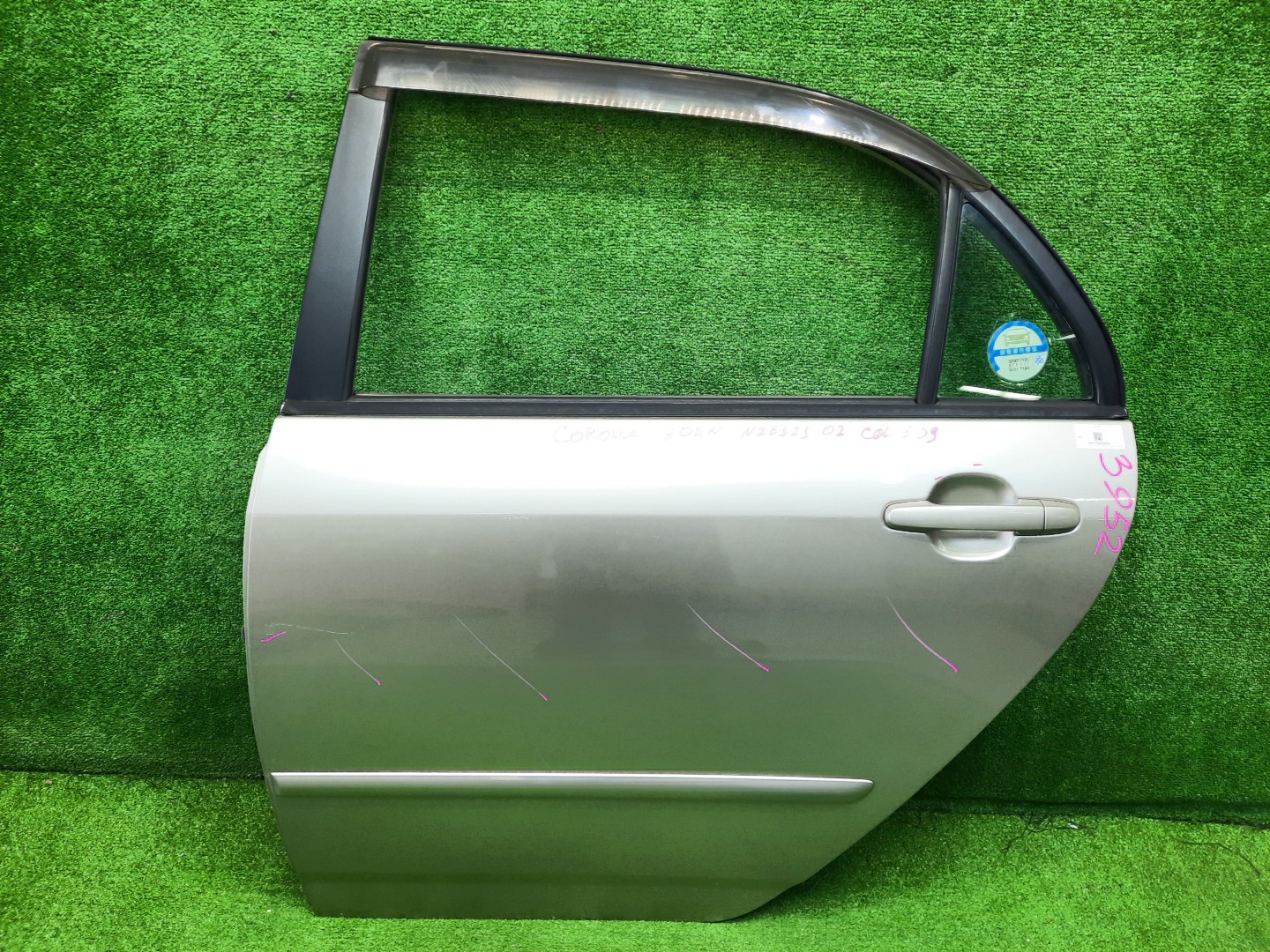Дверь левая задняя TOYOTA COROLLA ZZE124, NZE121, NZE120, ZZE122, NZE124, CE121 3952 1 ракурс