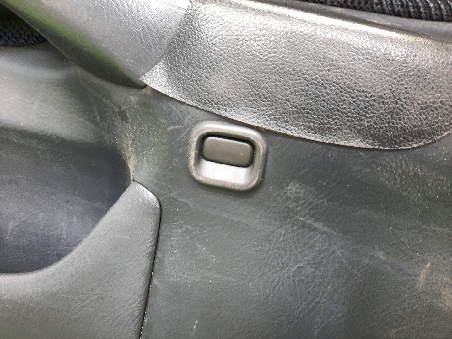 Дверь правая передняя HONDA ORTHIA, PARTNER EL2, EL3, EL1, EY7, EY8, EY6, EY9 3999 4 ракурс