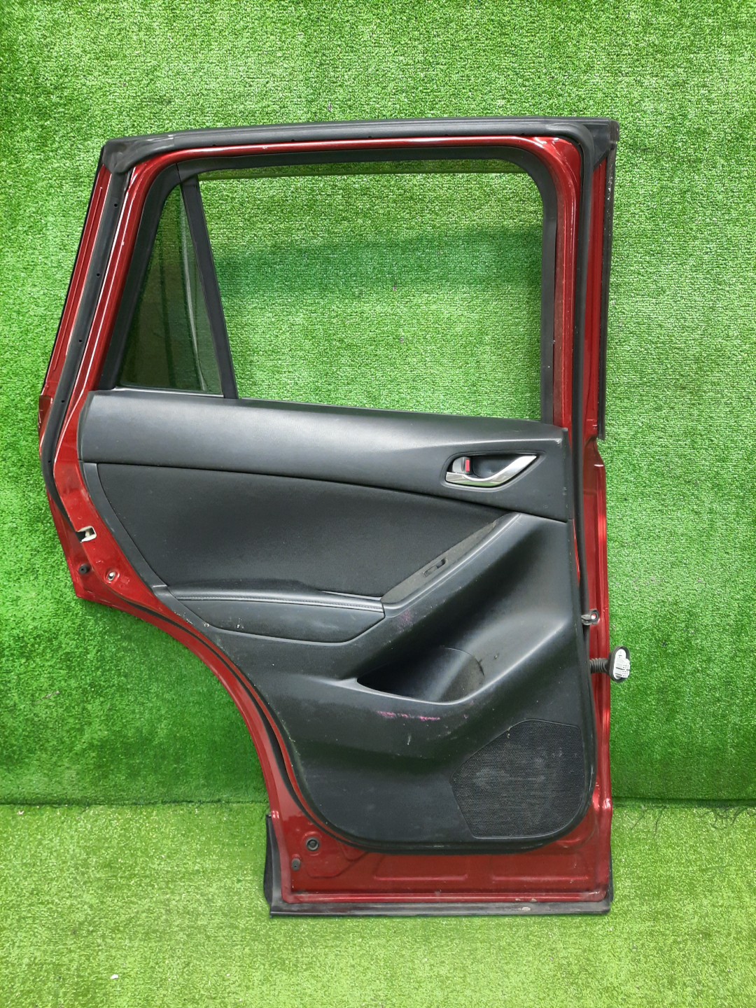 Дверь левая задняя MAZDA CX-5 KE5AW, KE5FW, KEEAW, KEEFW, KE2AW, KE2FW 4011 4 ракурс