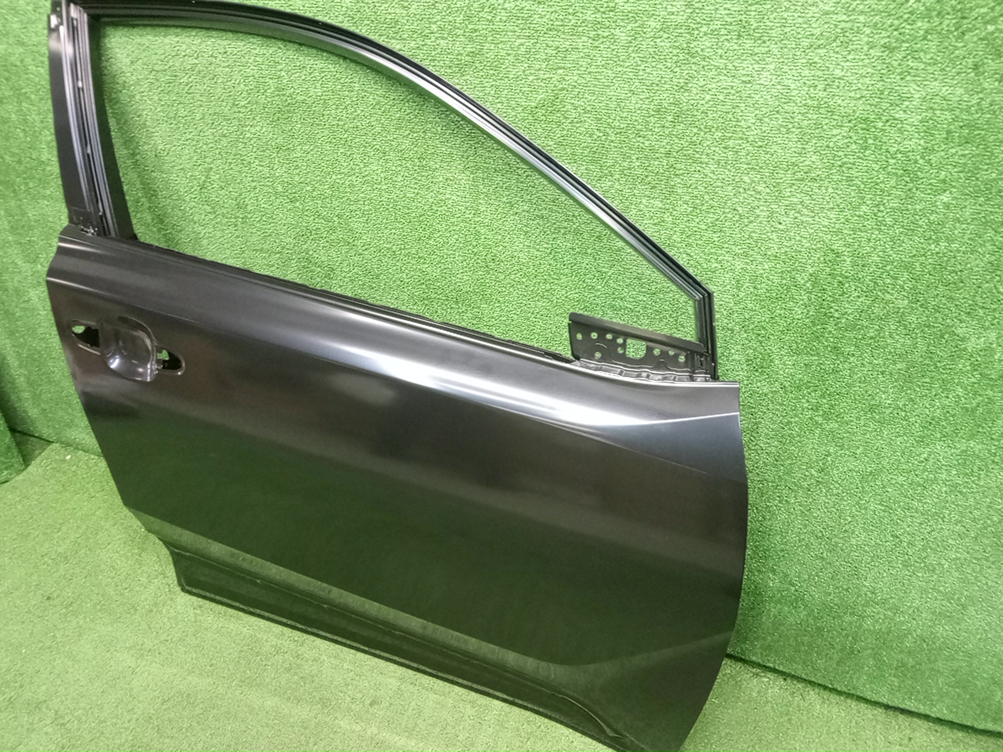 Дверь правая передняя TOYOTA C-HR NGX50 67001-10663 3 ракурс