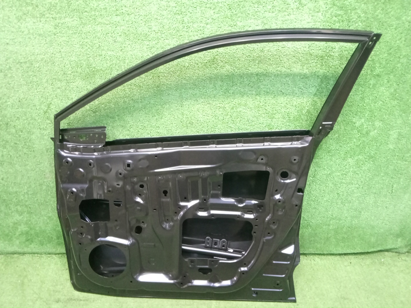 Дверь правая передняя TOYOTA C-HR NGX50 67001-10663 4 ракурс