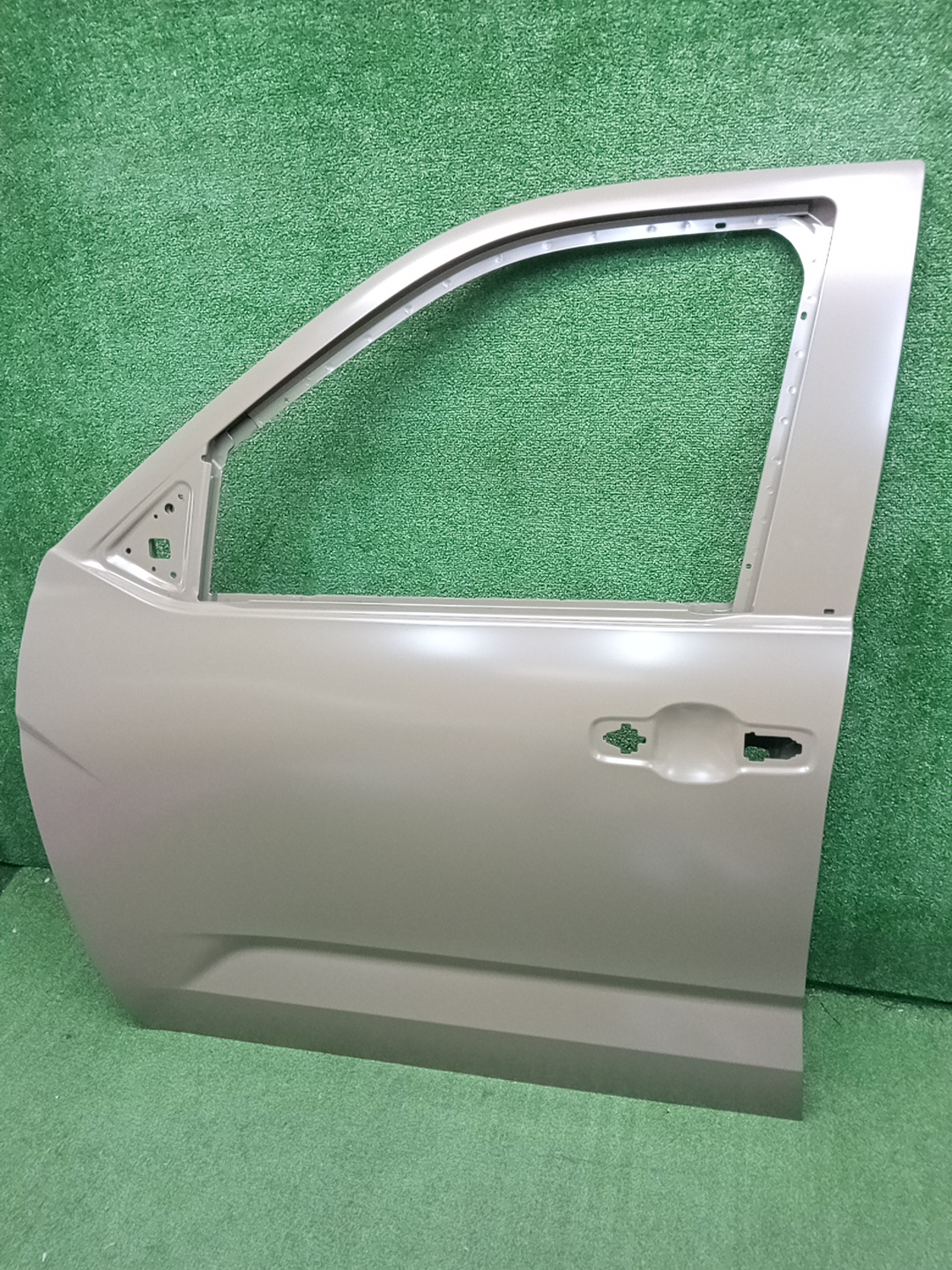 Дверь левая передняя TOYOTA SEQUOIA VXKH85L 67002-0C140 3 ракурс