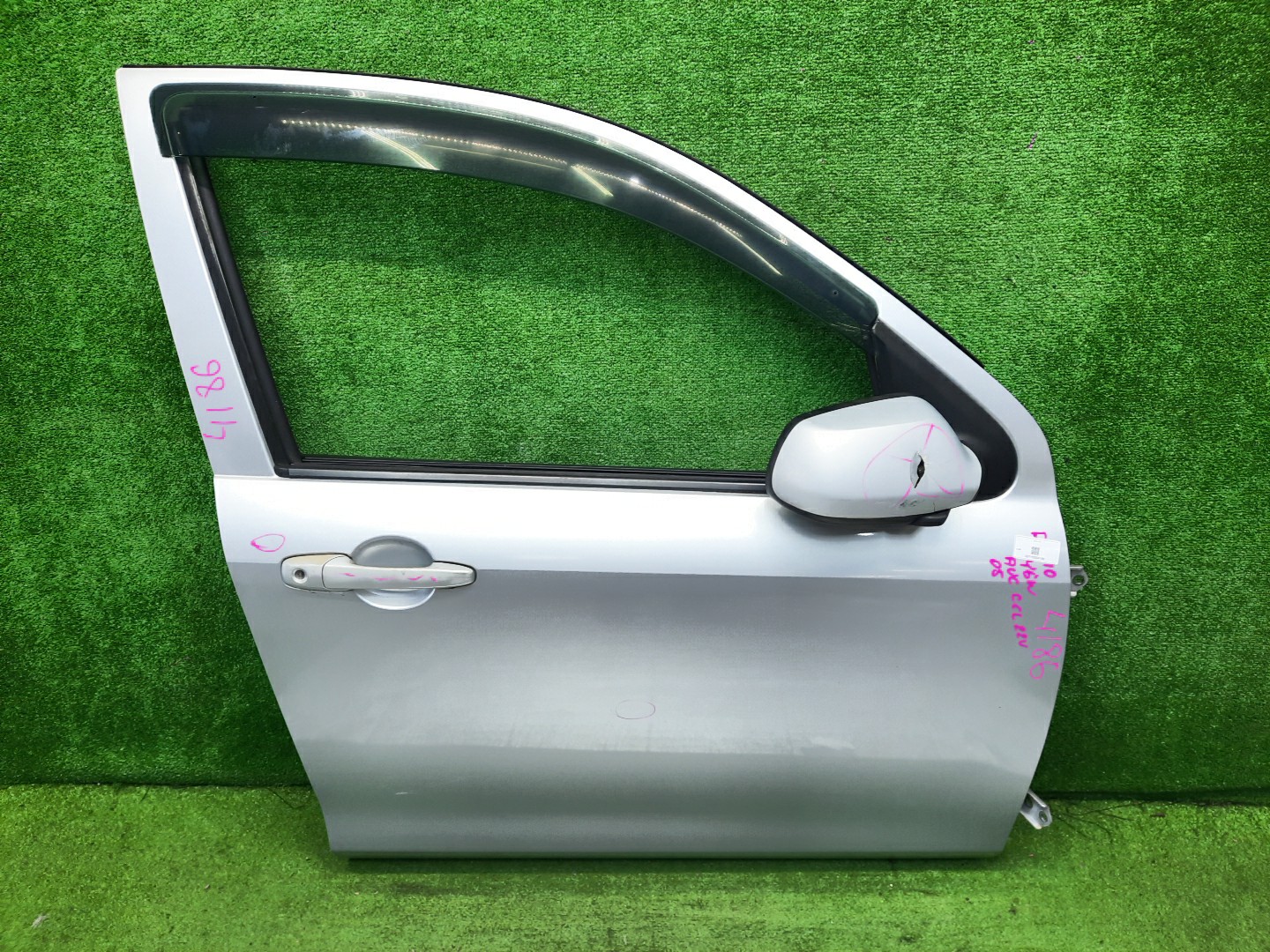 Дверь правая передняя MAZDA DEMIO DY3W, DY5W, DY3R 4186 1 ракурс