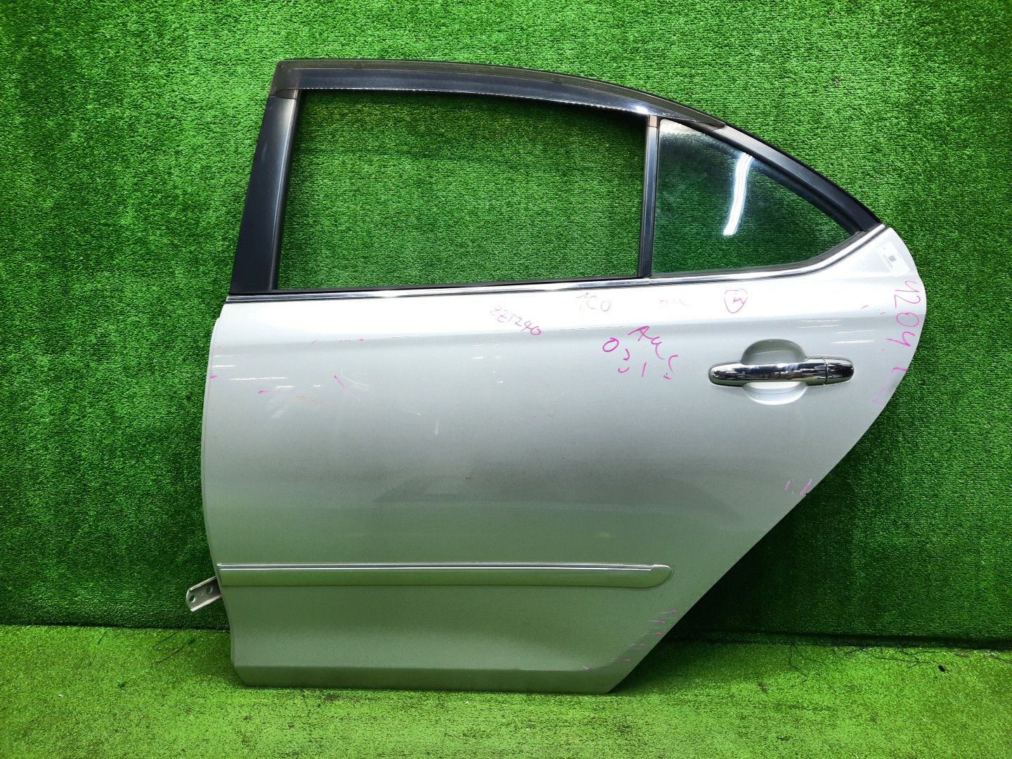 Дверь левая задняя TOYOTA PREMIO ZZT240, NZT240, AZT240, ZZT245 4204 1 ракурс Дверь левая задняя TOYOTA PREMIO ZZT240, NZT240, AZT240, ZZT245 4204 1 ракурс