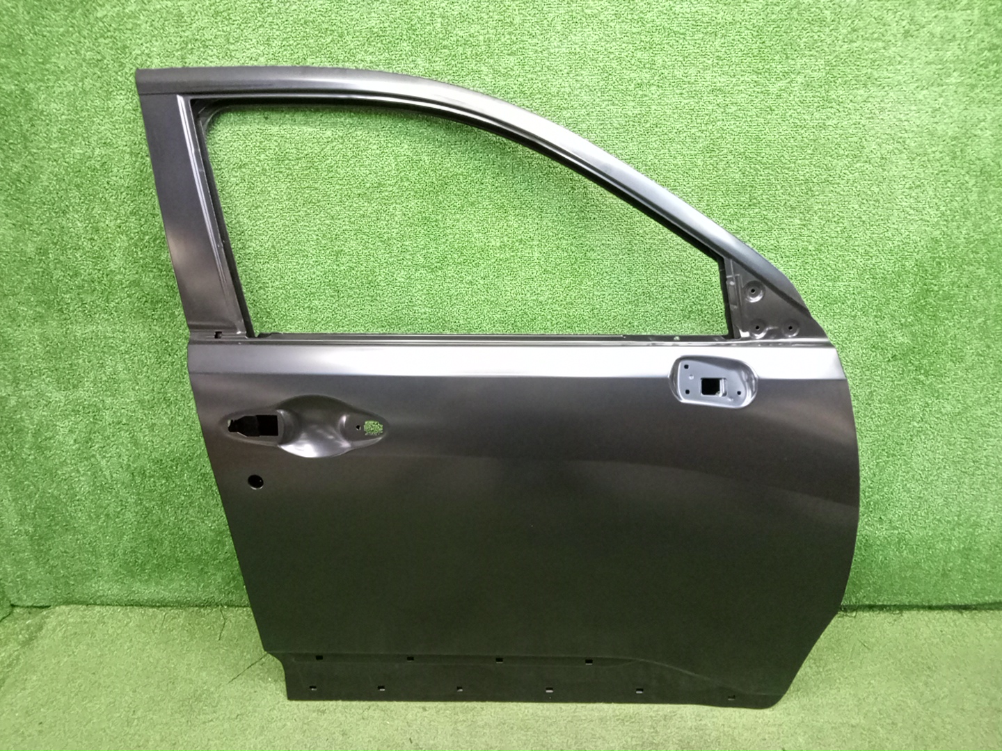 Дверь правая передняя HONDA WR-V DG5 67010-31X-J00ZZ 1 ракурс Дверь правая передняя HONDA WR-V DG5 67010-31X-J00ZZ 1 ракурс