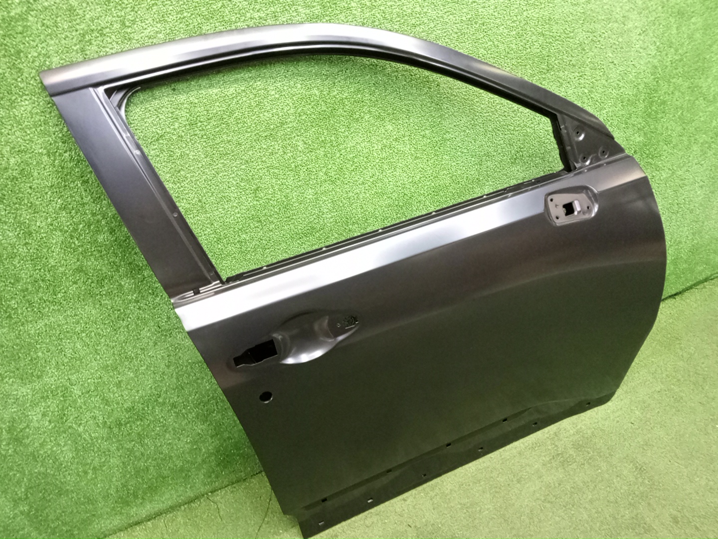 Дверь правая передняя HONDA WR-V DG5 67010-31X-J00ZZ 2 ракурс Дверь правая передняя HONDA WR-V DG5 67010-31X-J00ZZ 2 ракурс