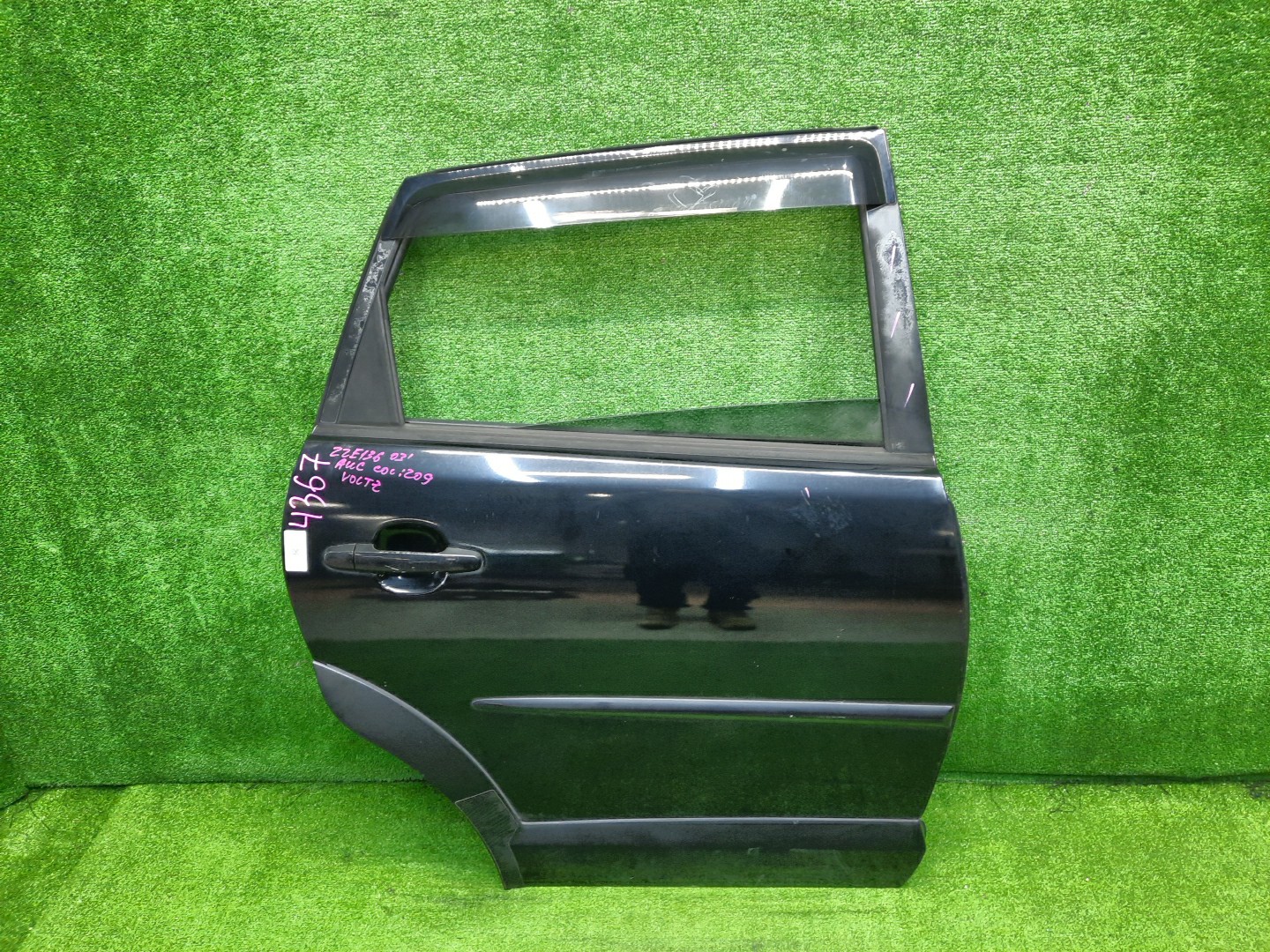 Дверь правая задняя TOYOTA VOLTZ ZZE136, ZZE137, ZZE138, ZZE136, ZZE137, ZZE138 4367 1 ракурс