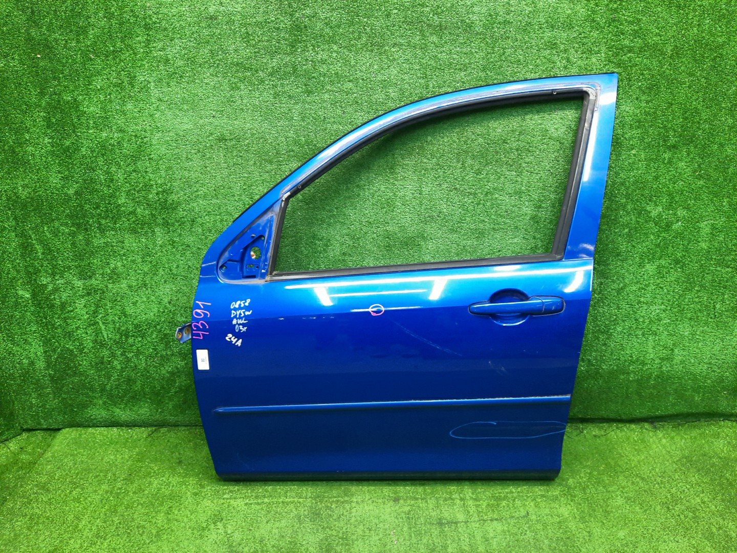 Дверь левая передняя MAZDA DEMIO DY3W, DY5W, DY3R 4391 1 ракурс