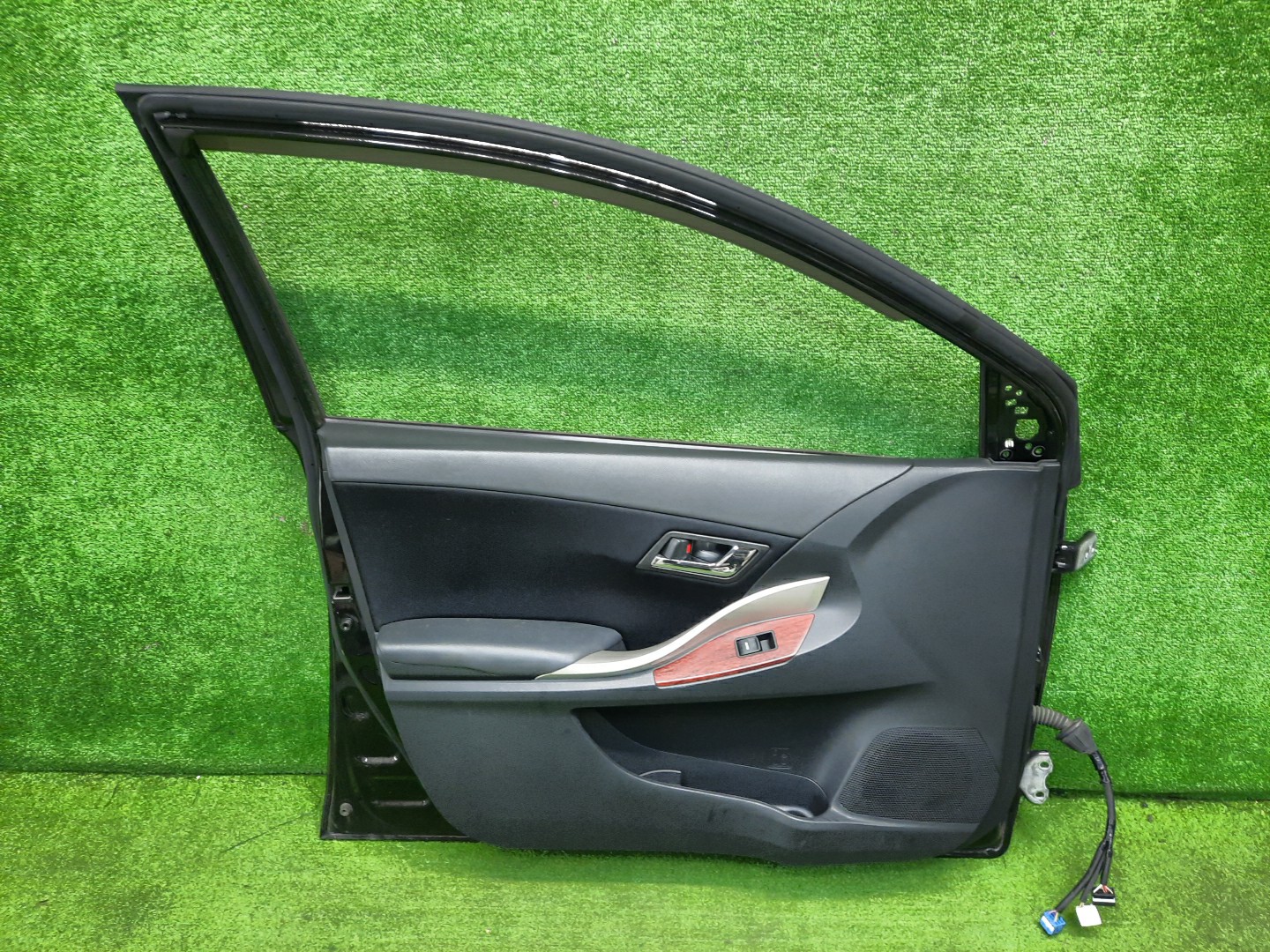 Дверь левая передняя TOYOTA ALLION ZRT265, ZRT260, NZT260, ZRT261 4524 3 ракурс