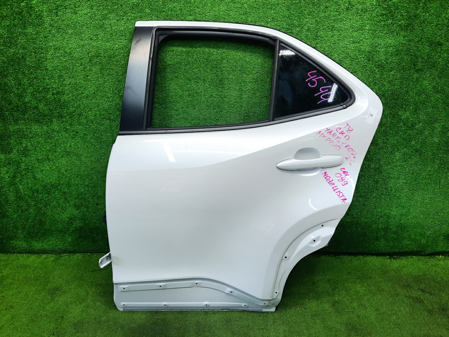 Дверь левая задняя TOYOTA YARIS CROSS MXPJ10, MXPJ15, MXPB10, MXPB15 4544 1 ракурс