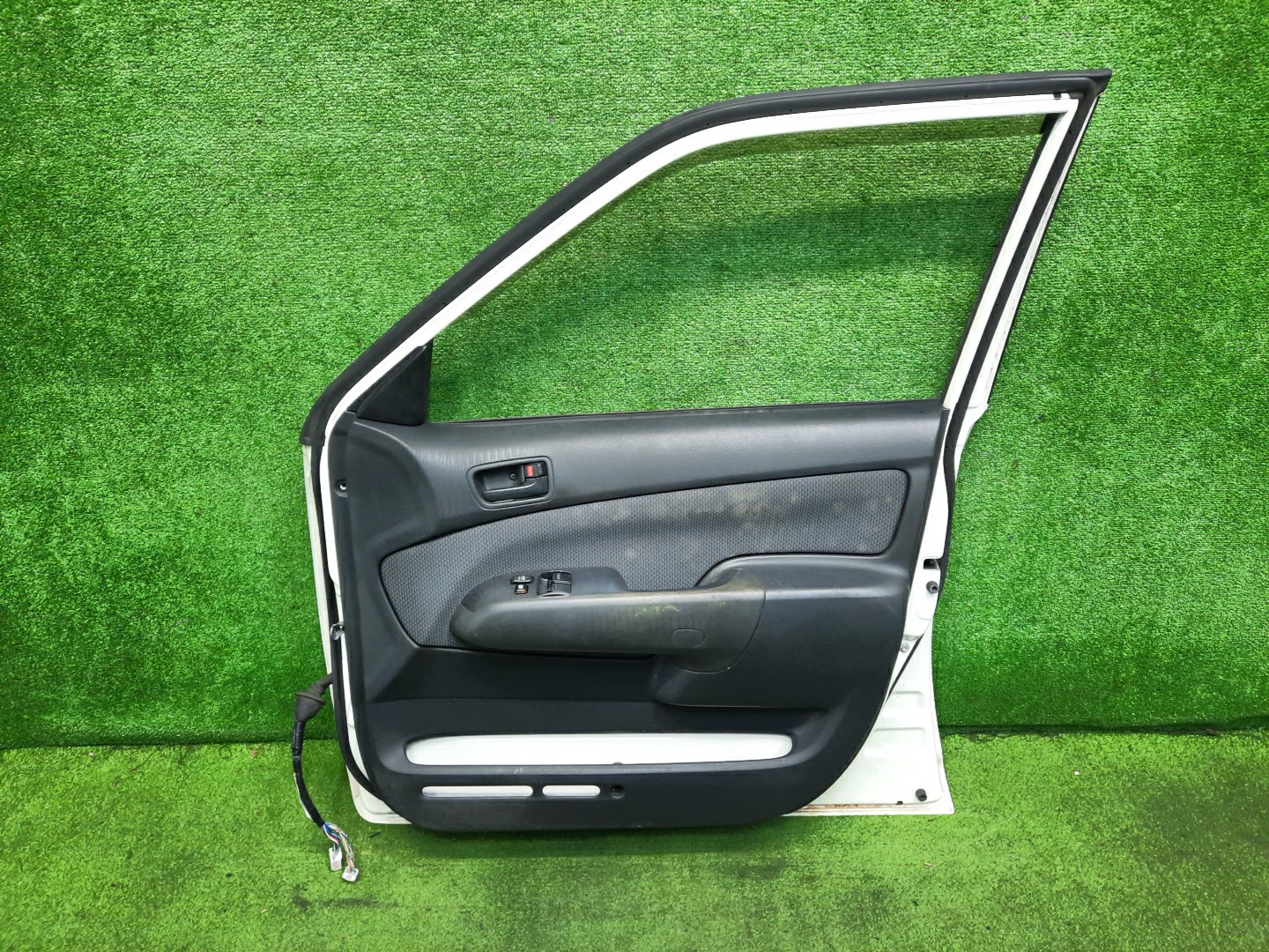 Дверь правая передняя TOYOTA PROBOX, SUCCEED NCP51V, NCP58G, NCP55V, NCP50V, NCP59G, NLP51 4609 4 ракурс