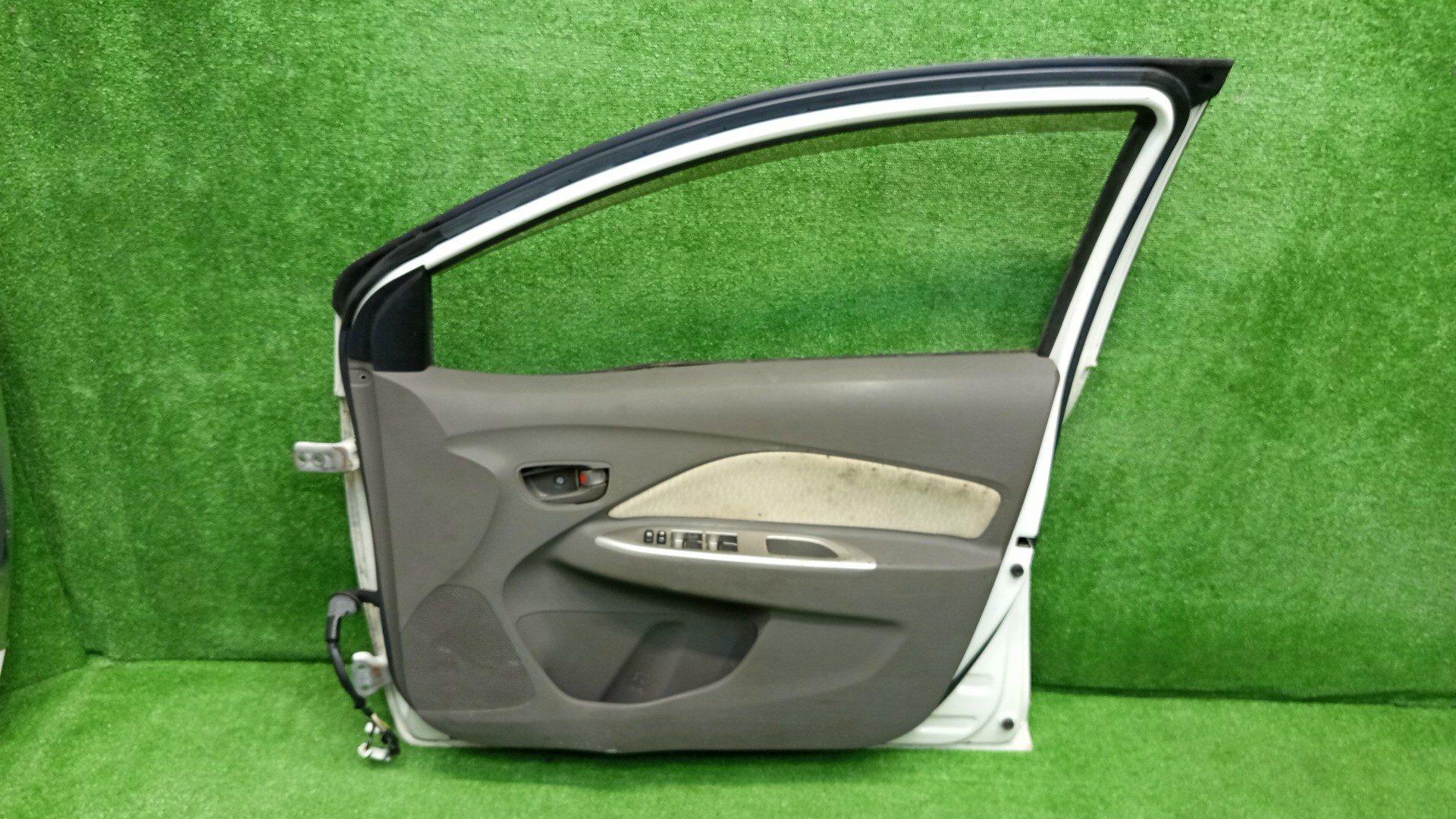 Дверь правая передняя TOYOTA BELTA NCP96, KSP90, KSP92, SCP92 4706 3 ракурс