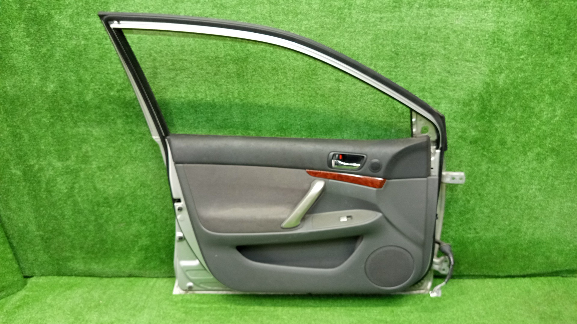 Дверь левая передняя TOYOTA ALLION ZZT240, NZT240, AZT240, ZZT245 4722 3 ракурс