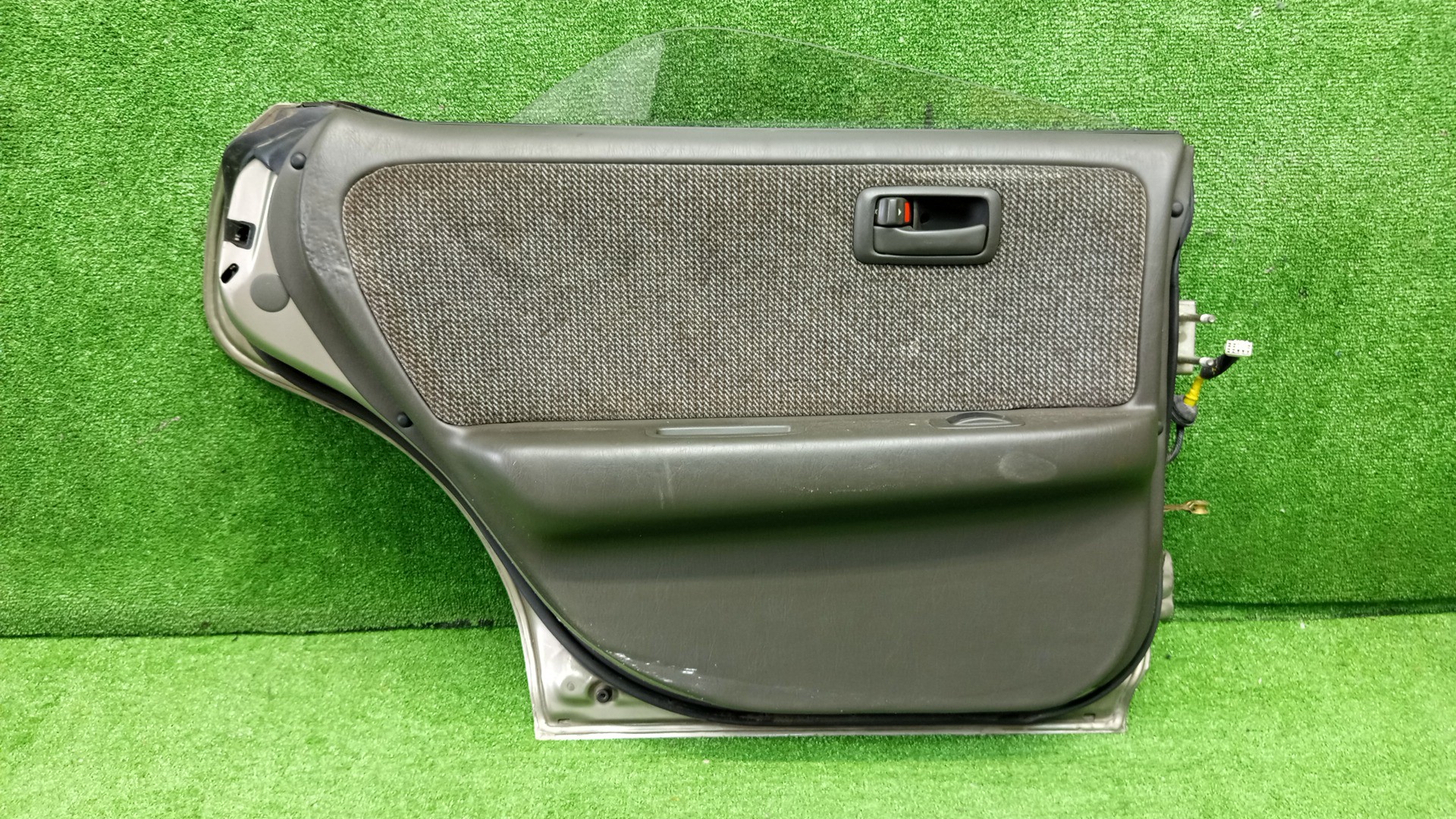 Дверь левая задняя TOYOTA CARINA ED ST183 4753 4 ракурс