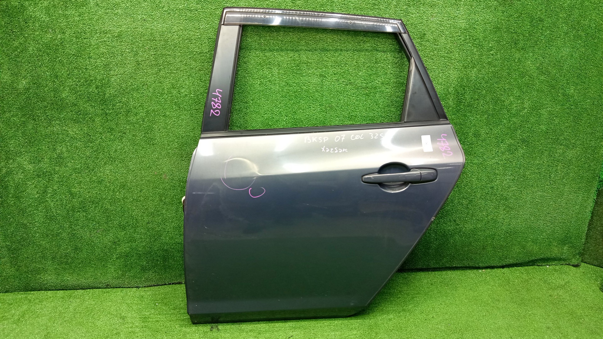 Дверь левая задняя MAZDA AXELA, MAZDA 3, 3 BK5P, BK3P, BKEP, BK WAGON 1 ракурс