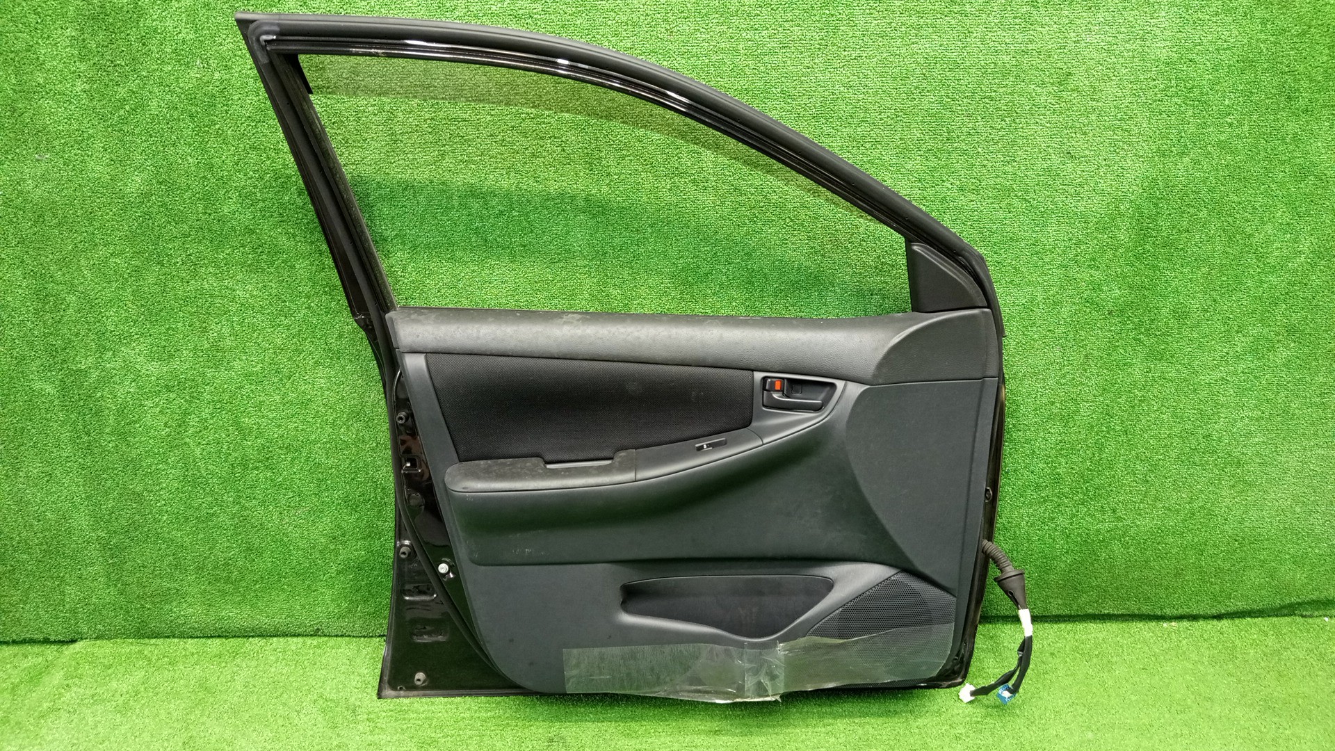 Дверь левая передняя TOYOTA COROLLA, COROLLA FIELDER, ALLEX, COROLLA RUNX ZZE124, NZE121, NZE120, ZZE122, NZE124, CE121, NZE121G, ZZE123G, ZZE124G, ZZE122G, NZE124G, ZZE123 4793 2 ракурс