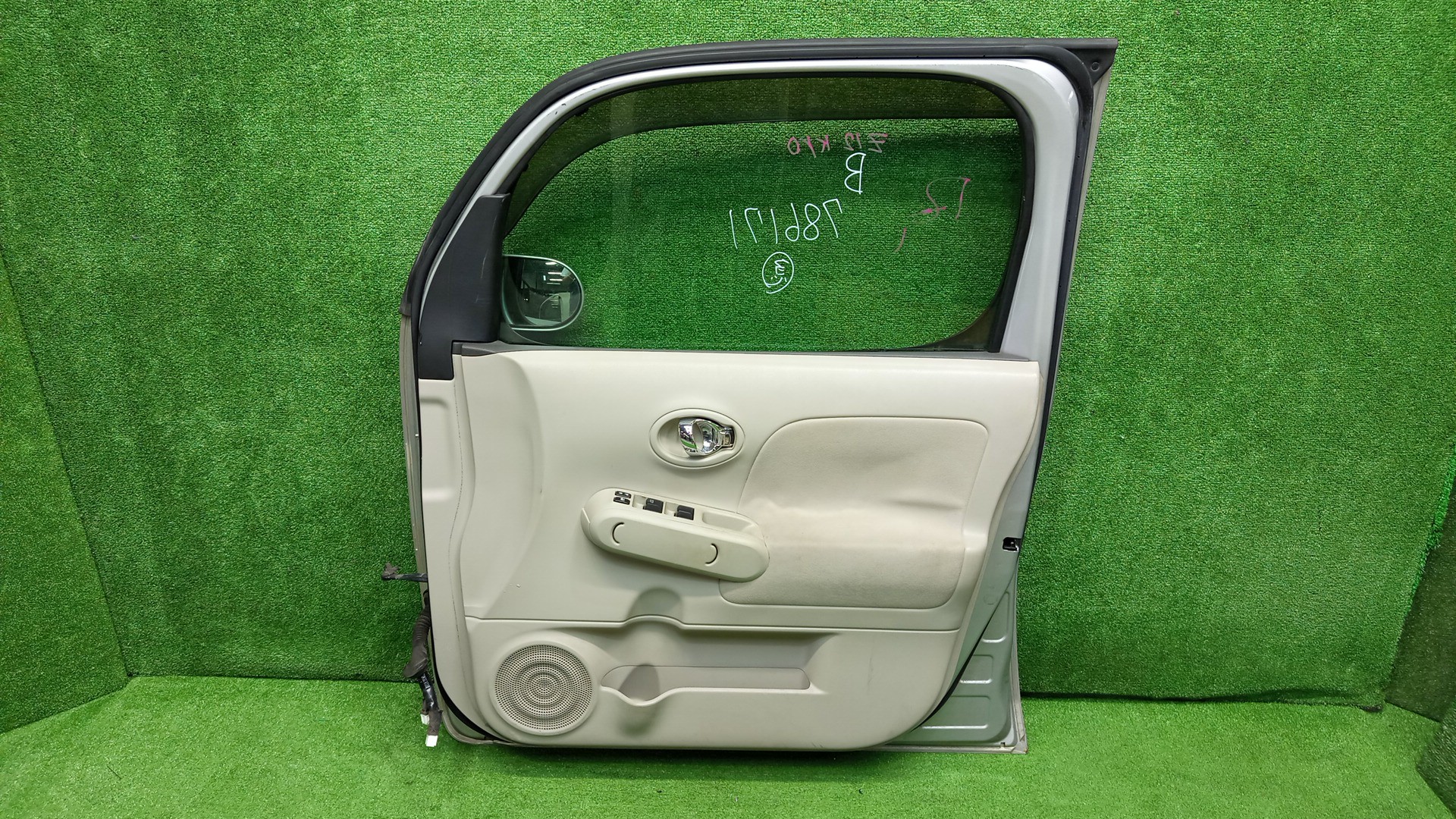 Дверь правая передняя NISSAN CUBE Z12 4836 3 ракурс