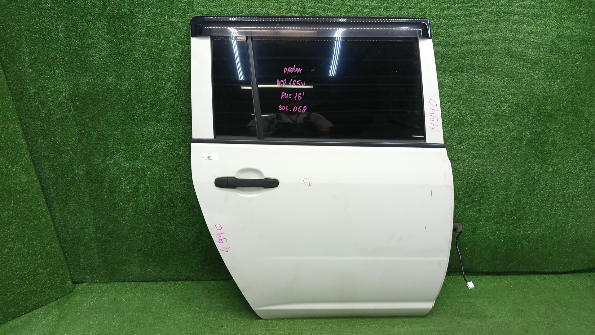 Дверь правая задняя TOYOTA PROBOX, SUCCEED NSP160V, NCP160V, NCP165V, NHP160V 4940 1 ракурс Дверь правая задняя TOYOTA PROBOX, SUCCEED NSP160V, NCP160V, NCP165V, NHP160V 4940 1 ракурс