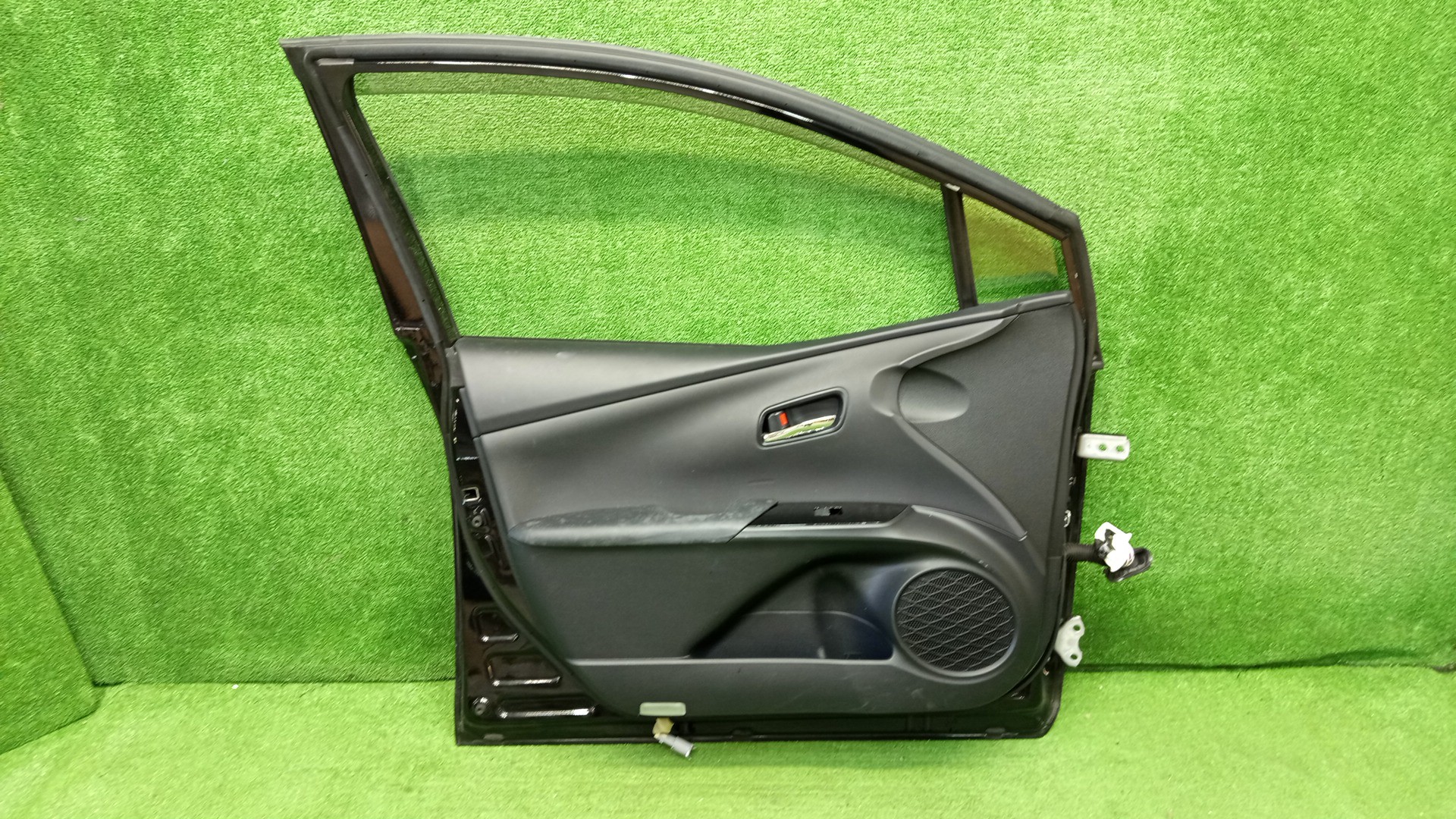 Дверь левая передняя TOYOTA PRIUS ZVW50, ZVW51, ZVW55 4971 3 ракурс