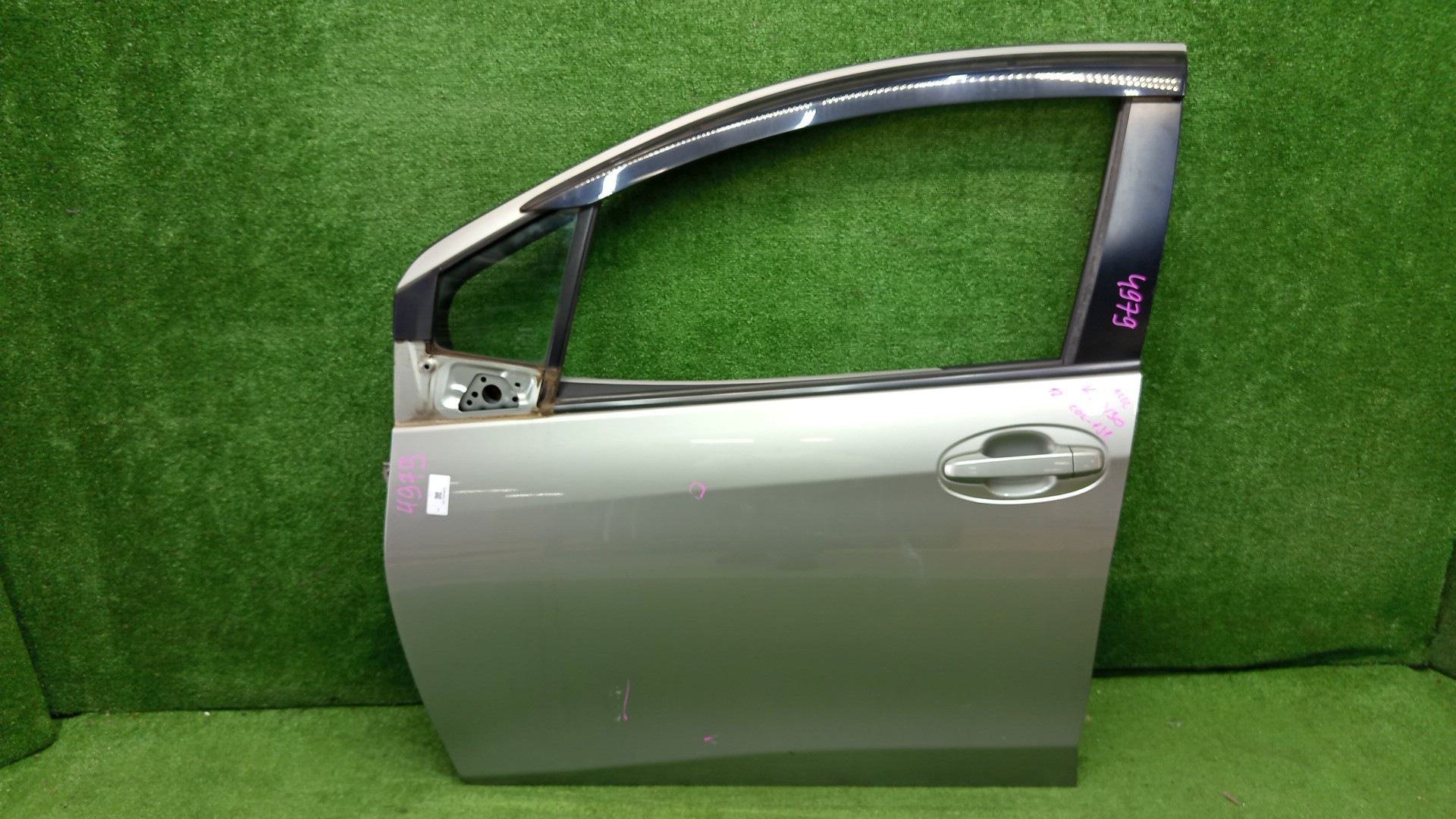 Дверь левая передняя TOYOTA VITZ, YARIS KSP130, NSP130, NSP135, NCP131 4979 1 ракурс