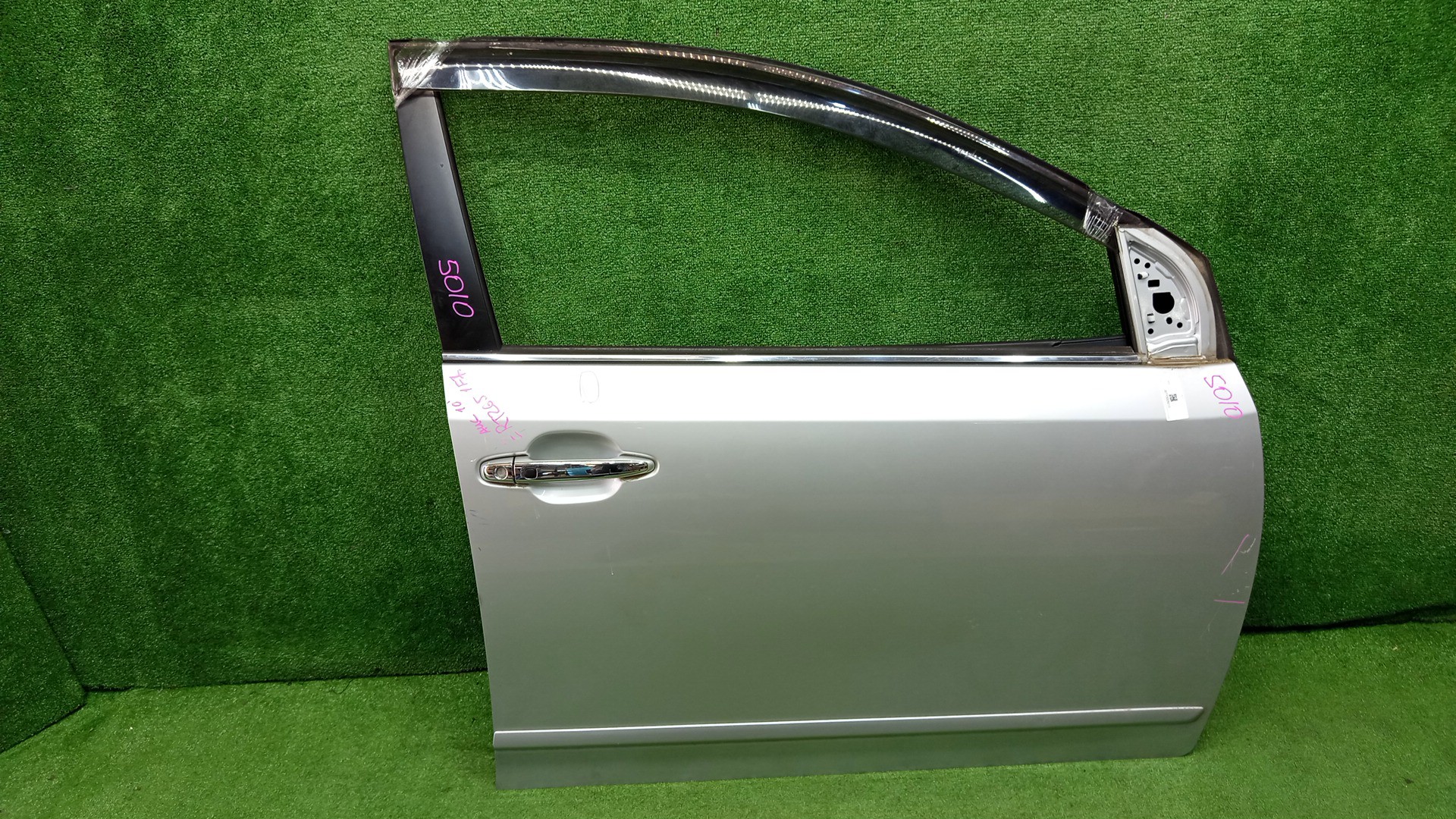 Дверь правая передняя TOYOTA PREMIO ZRT265, ZRT260, NZT260, ZRT261 5010 1 ракурс