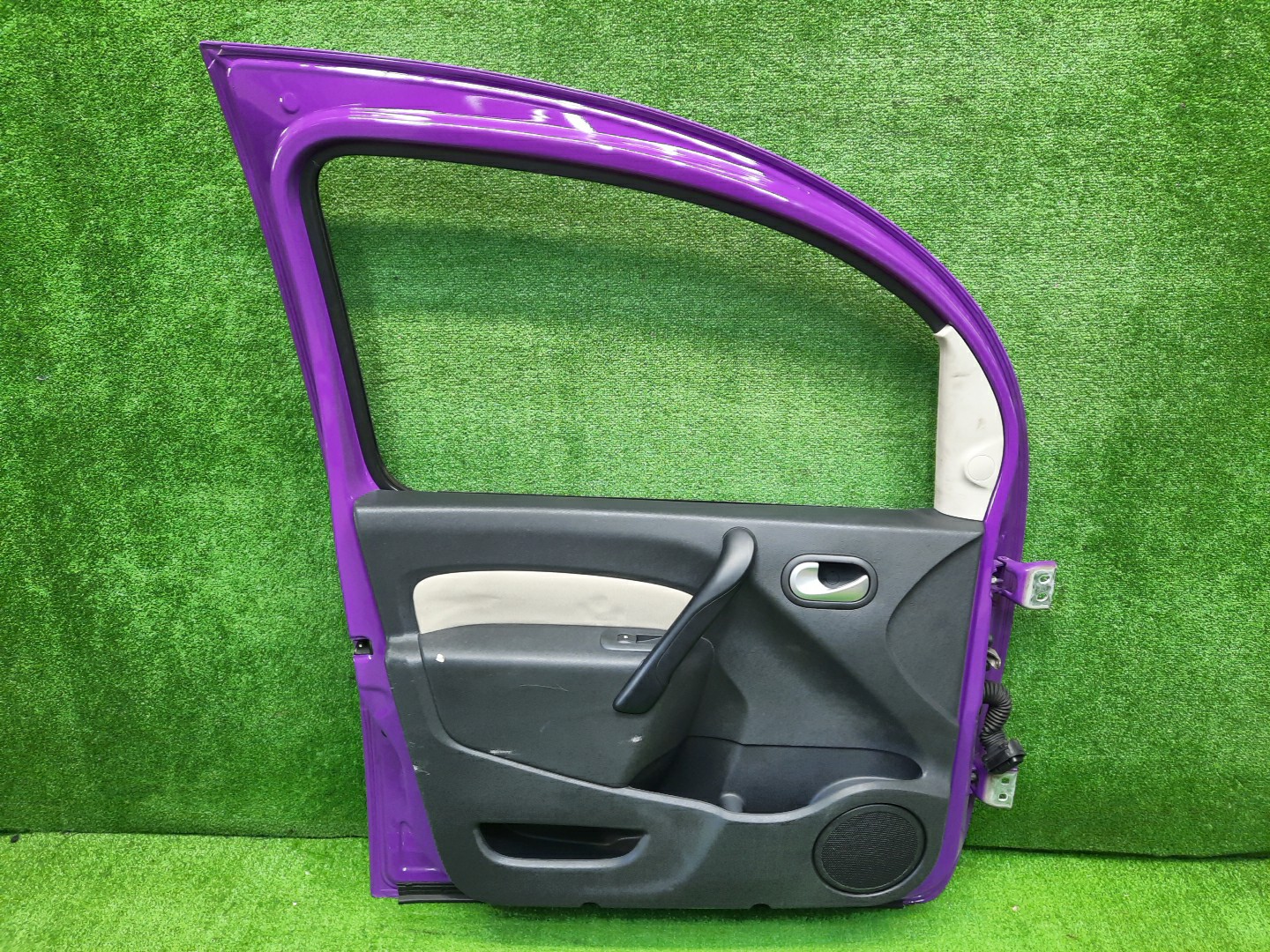 Дверь левая передняя RENAULT KANGOO KW0 5148 5 ракурс
