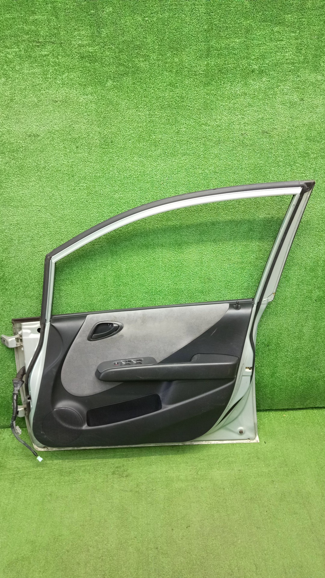 Дверь правая передняя HONDA FIT, JAZZ GD2, GD3, GD4, GD1 5318 4 ракурс