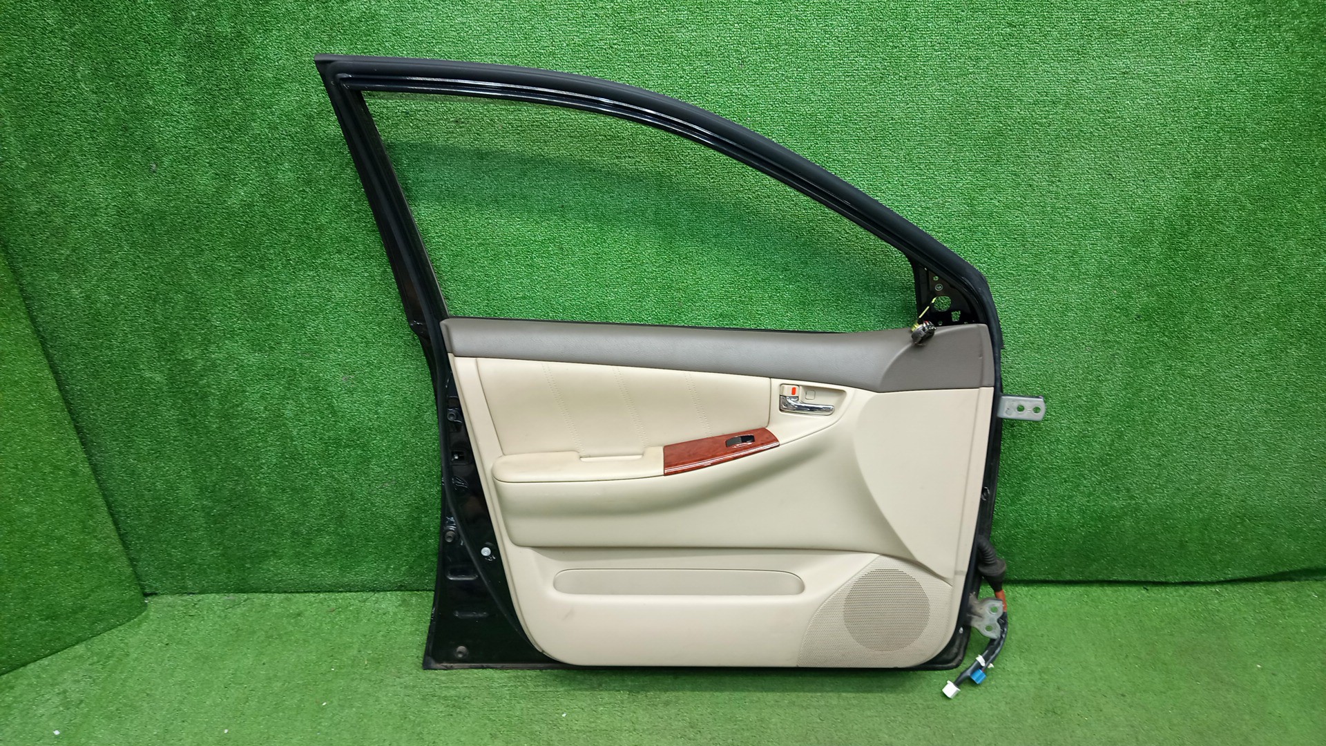 Дверь левая передняя TOYOTA COROLLA, COROLLA FIELDER, ALLEX, COROLLA RUNX ZZE124, NZE121, NZE120, ZZE122, NZE124, CE121, NZE121G, ZZE123G, ZZE124G, ZZE122G, NZE124G, ZZE123 5476 3 ракурс