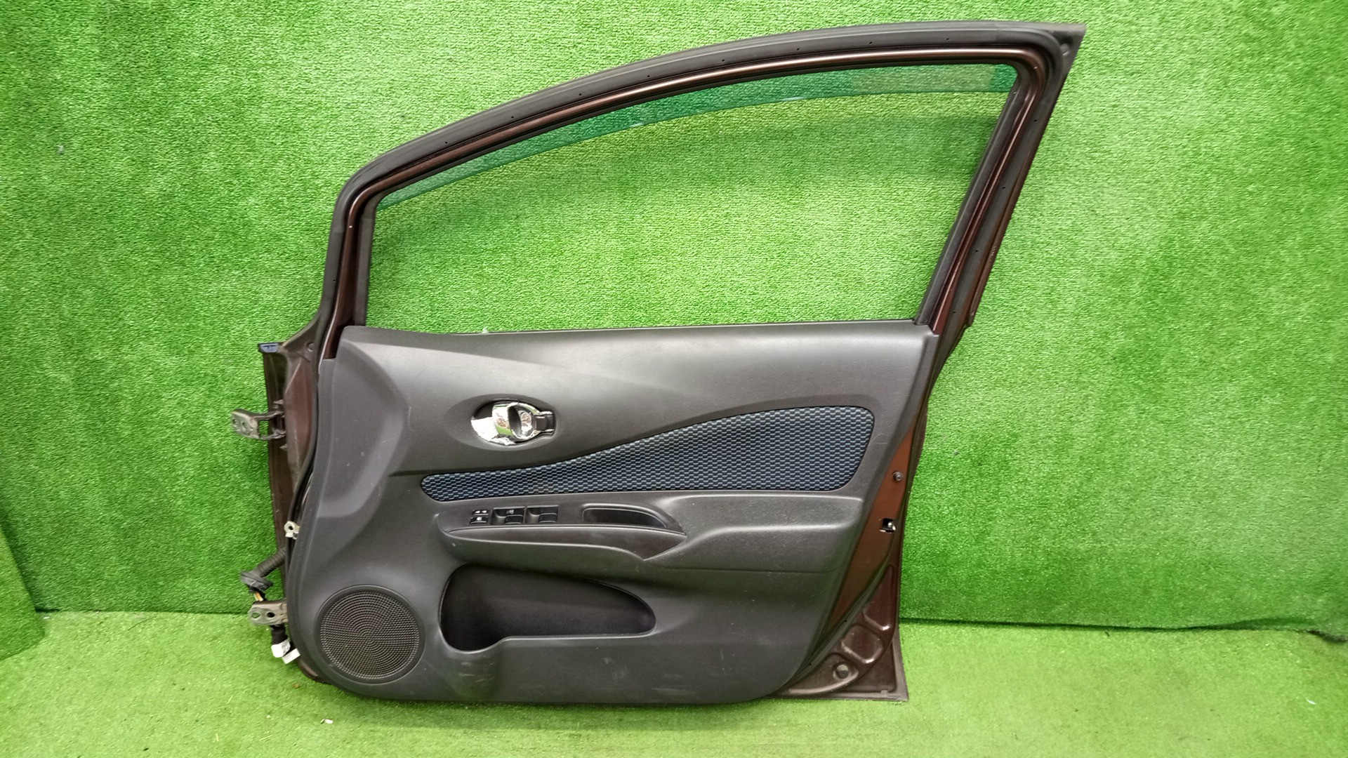 Дверь правая передняя NISSAN NOTE E12 5503 5 ракурс