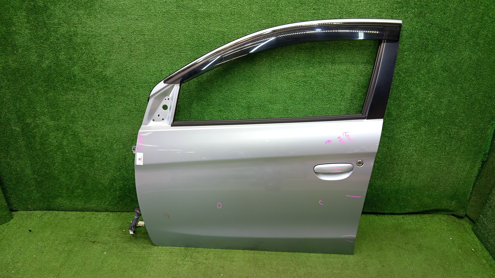 Дверь левая передняя MITSUBISHI MIRAGE A03A 5518 1 ракурс