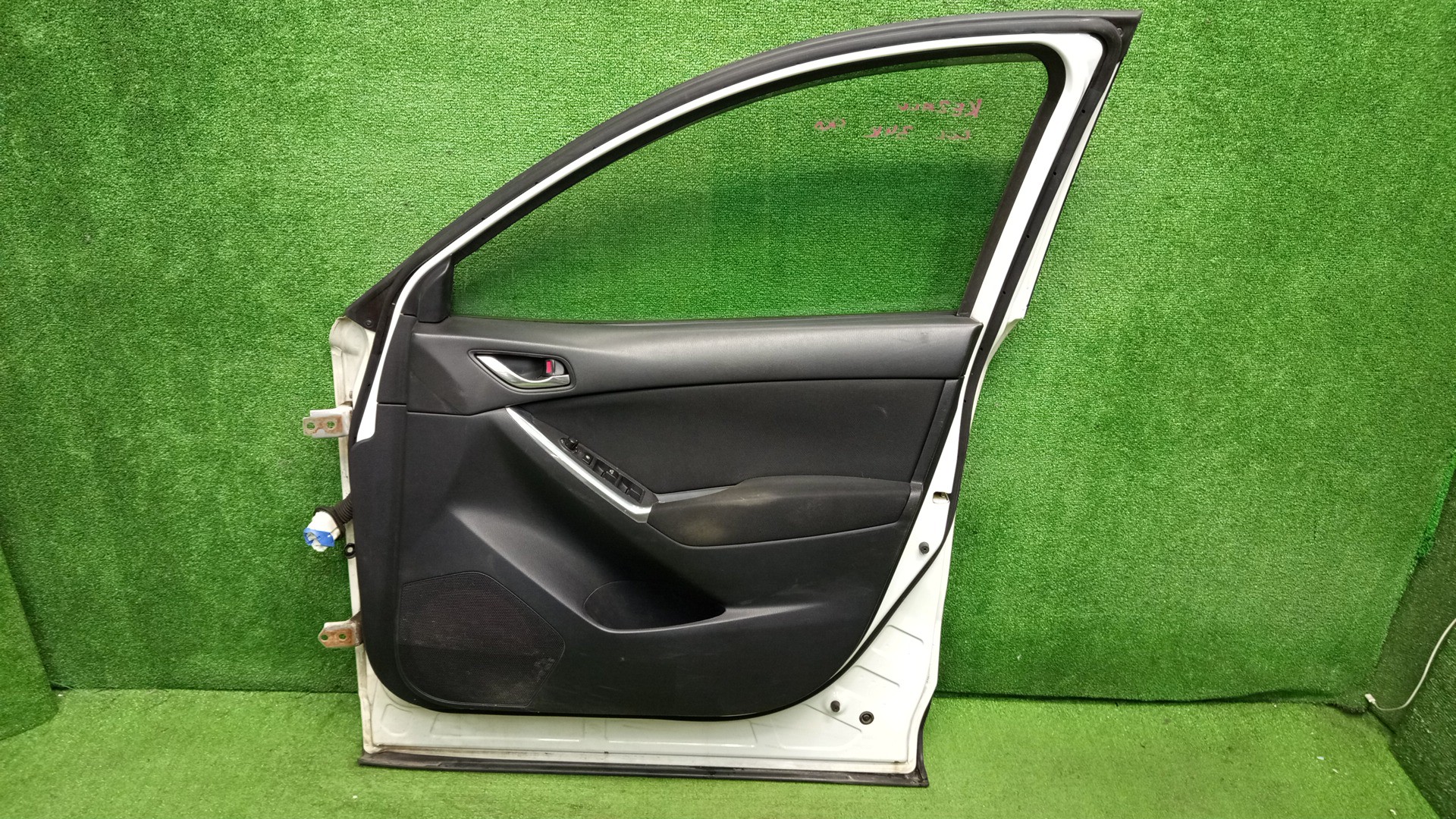 Дверь правая передняя MAZDA CX-5 KE5AW, KE5FW, KEEAW, KEEFW, KE2AW, KE2FW 5554 5 ракурс