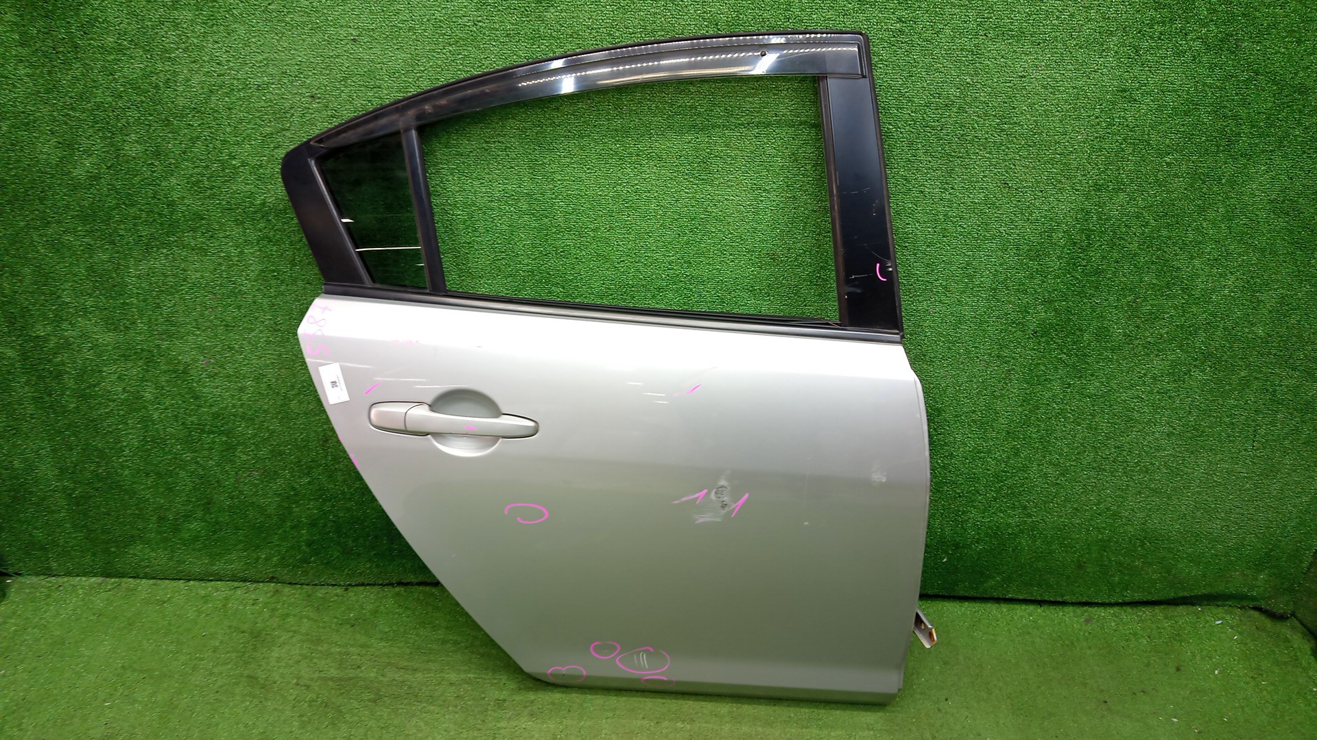 Дверь правая задняя MAZDA AXELA, MAZDA3, 3 BK5P, BK3P, BKEP, BK SEDAN 1 ракурс
