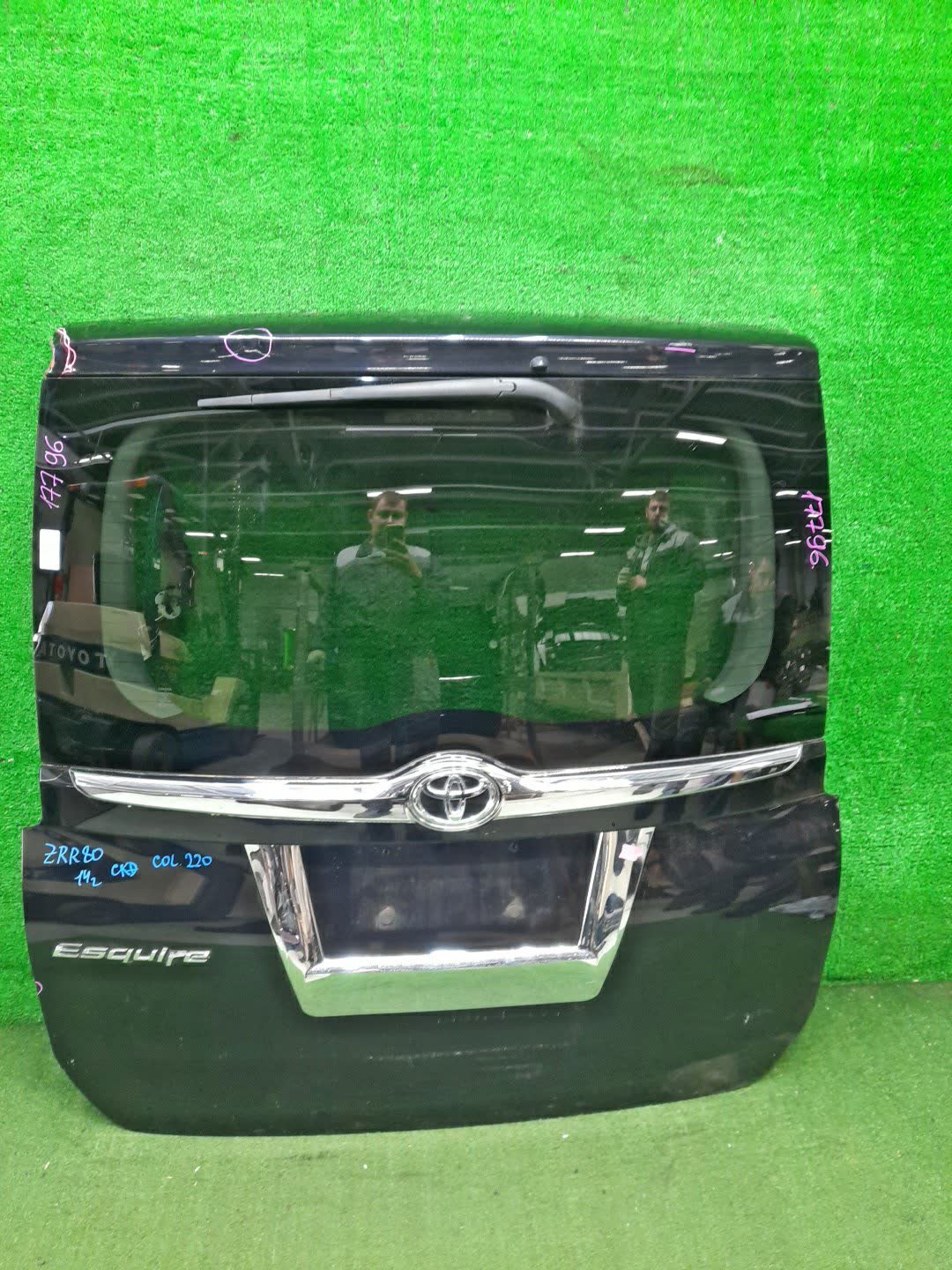  TOYOTA NOAH, ESQUIRE ZWR80G, ZRR85W, ZRR80W, ZWR80W, ZRR80G, ZRR85G 17796 1 ракурс