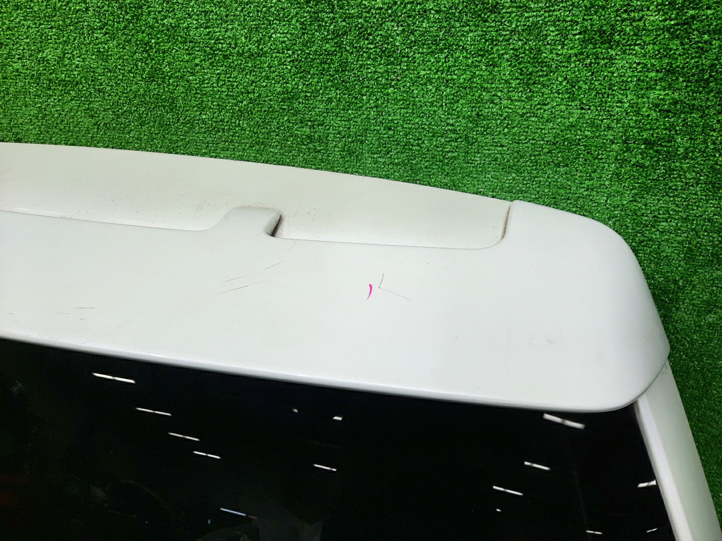MITSUBISHI SPACE WAGON, CHARIOT GRANDIS, CHARIOT N94W, N84W, N96W, N86W 2241 3 ракурс MITSUBISHI SPACE WAGON, CHARIOT GRANDIS, CHARIOT N94W, N84W, N96W, N86W 2241 3 ракурс