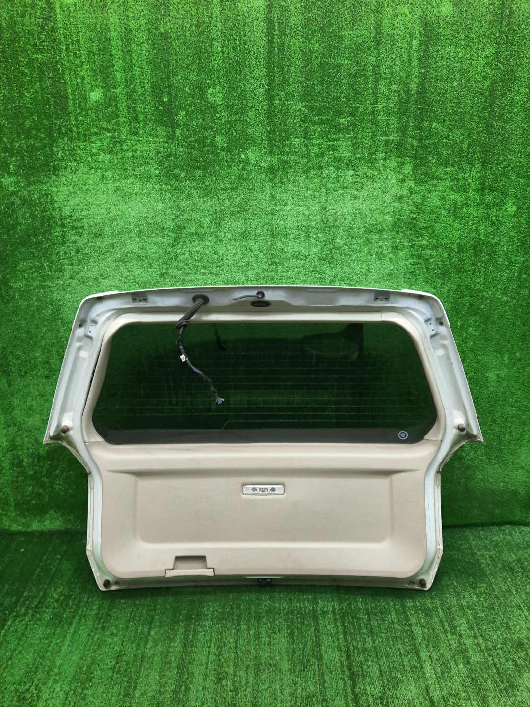  MITSUBISHI SPACE WAGON, CHARIOT GRANDIS, CHARIOT N94W, N84W, N96W, N86W 2241 4 ракурс