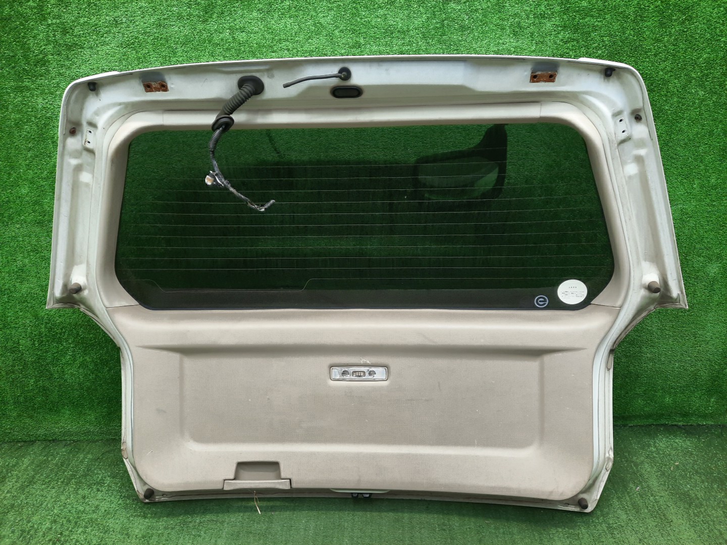  MITSUBISHI SPACE WAGON, CHARIOT GRANDIS, CHARIOT N94W, N84W, N96W, N86W 2737 2 ракурс