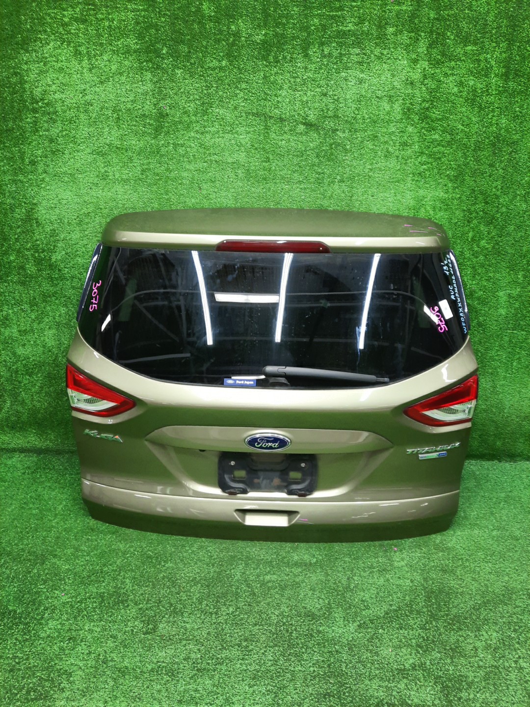  FORD KUGA CBS 3075 1 ракурс