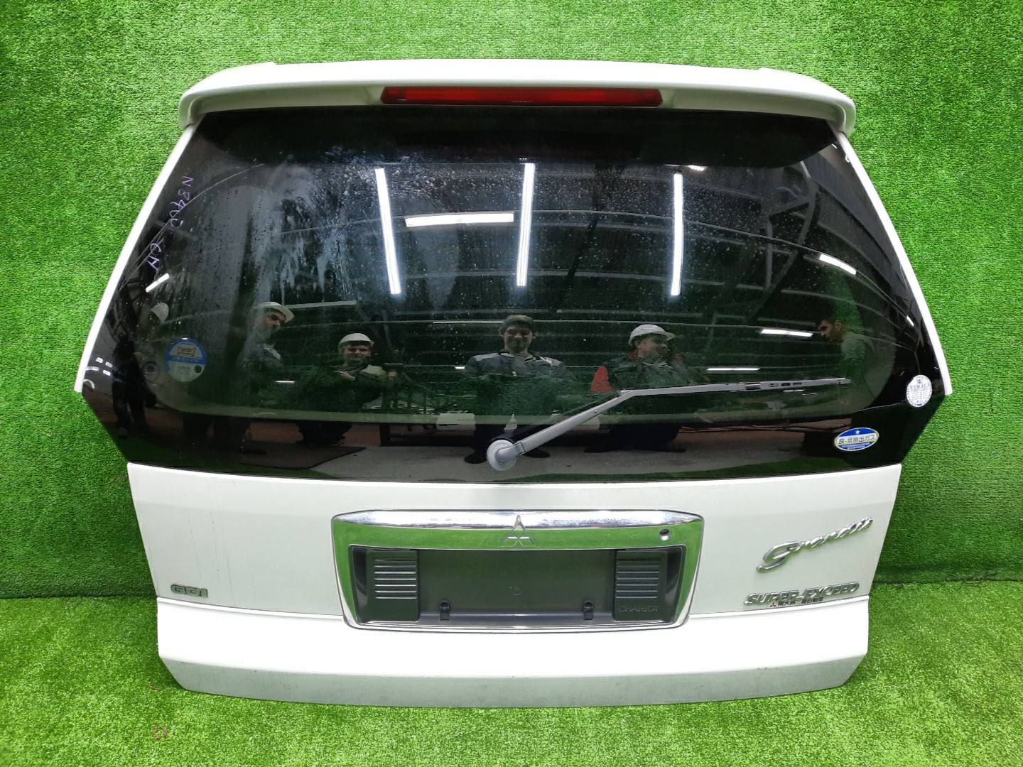 MITSUBISHI SPACE WAGON, CHARIOT GRANDIS, CHARIOT N94W, N84W, N96W, N86W 3504 1 ракурс MITSUBISHI SPACE WAGON, CHARIOT GRANDIS, CHARIOT N94W, N84W, N96W, N86W 3504 1 ракурс