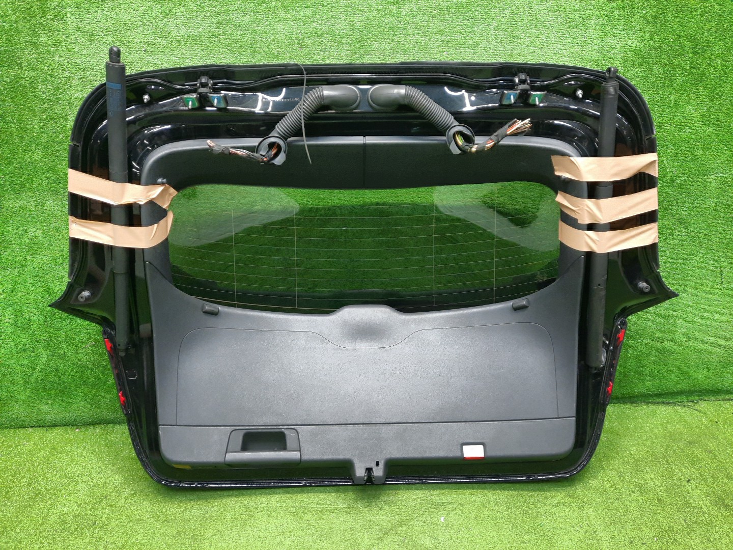 MERCEDES-BENZ GLA-Class X156, 156946, 156942, 156952, 156.902, 156.903, 156.905, 156.908, 156.912, 156.943, 156.944 3623 3 ракурс MERCEDES-BENZ GLA-Class X156, 156946, 156942, 156952, 156.902, 156.903, 156.905, 156.908, 156.912, 156.943, 156.944 3623 3 ракурс