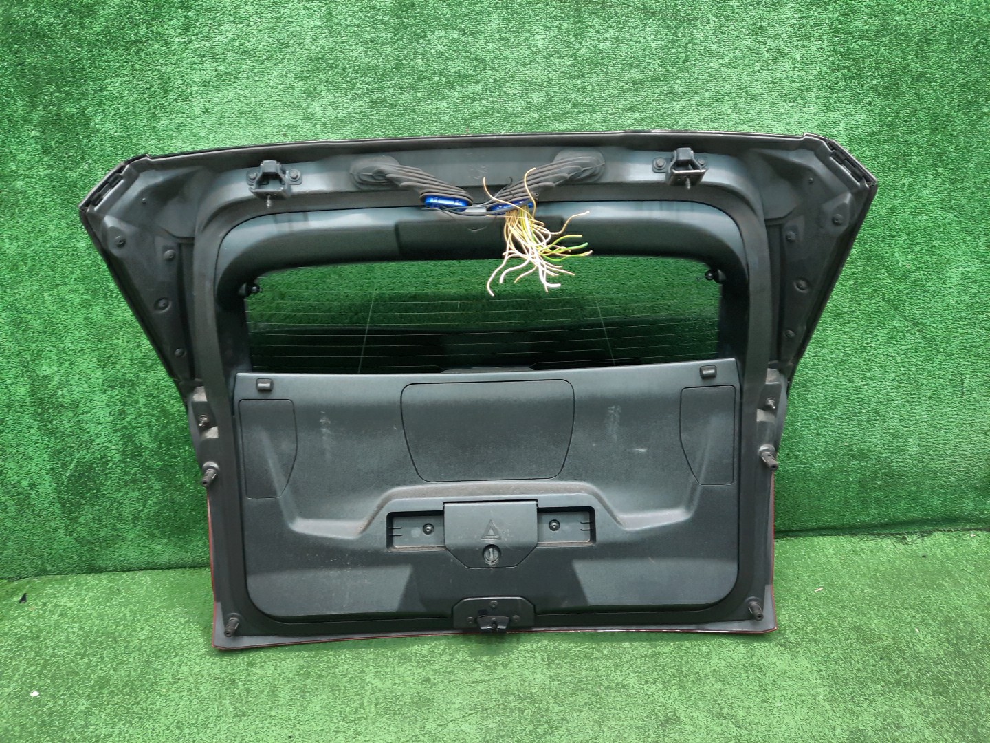  PEUGEOT 3008 C1A 3672 4 ракурс