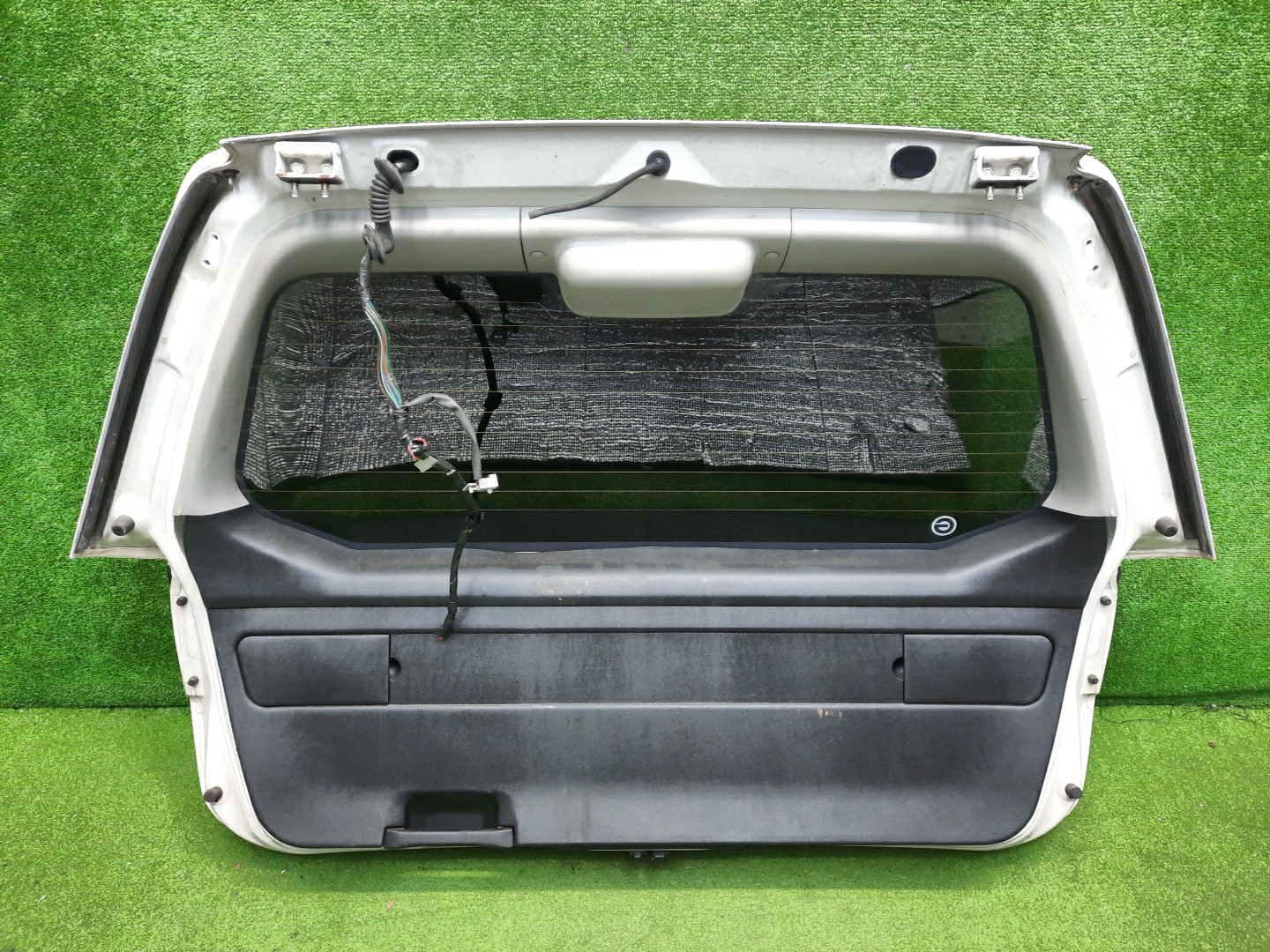  MITSUBISHI LEGNUM EA7W 3750 3 ракурс
