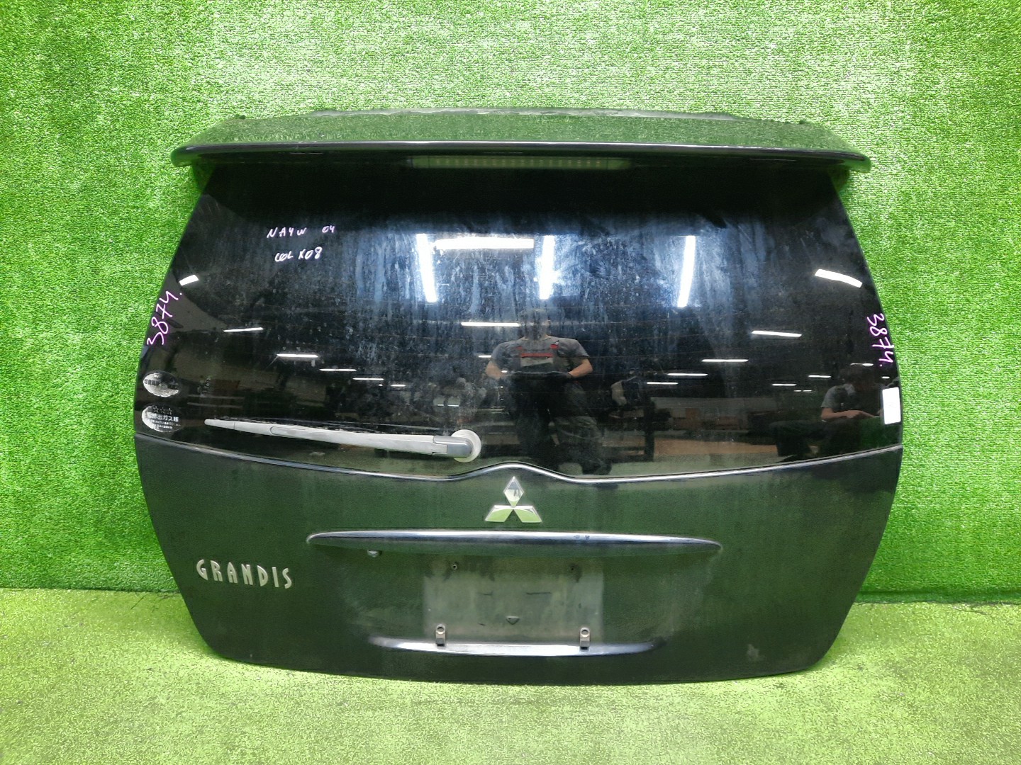 MITSUBISHI GRANDIS NA4W 3874 1 ракурс MITSUBISHI GRANDIS NA4W 3874 1 ракурс