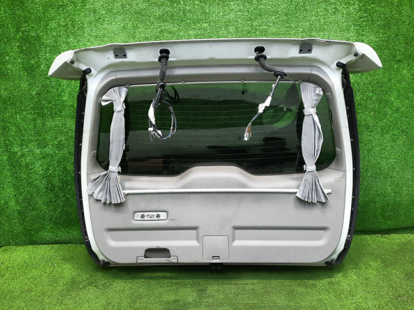  MITSUBISHI GRANDIS NA4W 3892 3 ракурс