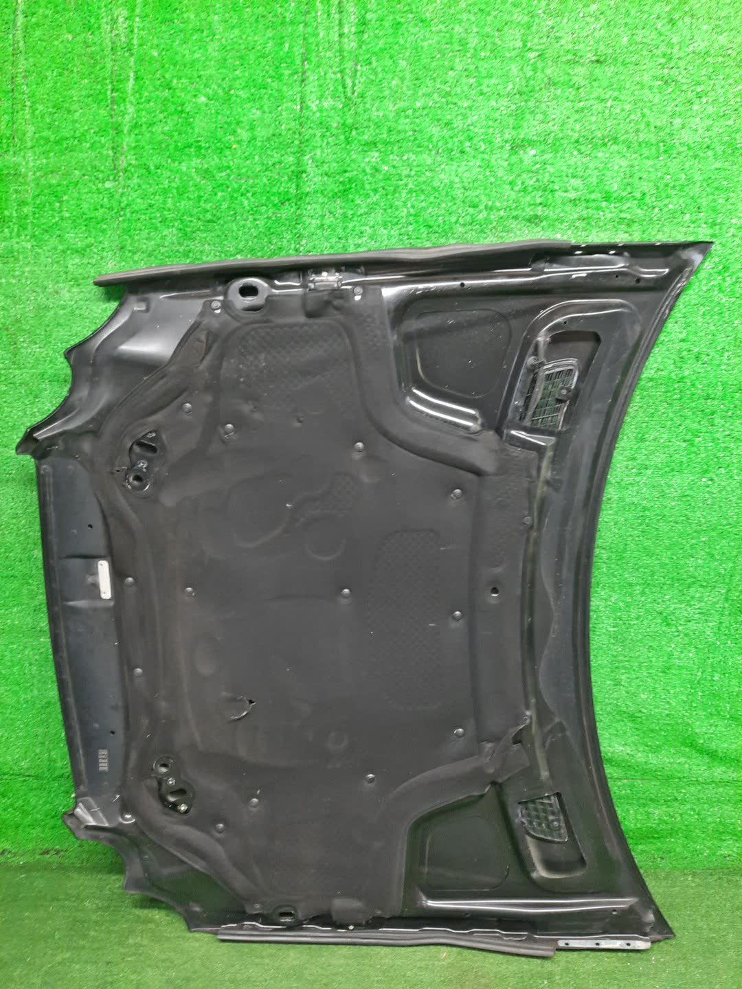 Капот MERCEDES-BENZ CLK-Class 209356, C209.375, A209.475, C209.354, A209.454, 209342, A209.442, C209.342, 209341, A209.456, 209361, 209365, C209.316, C209.343, C209.361, C209.365, C209.376, A209.465, C209.308, C209.320, C209.356, C209.372, C209.377, 